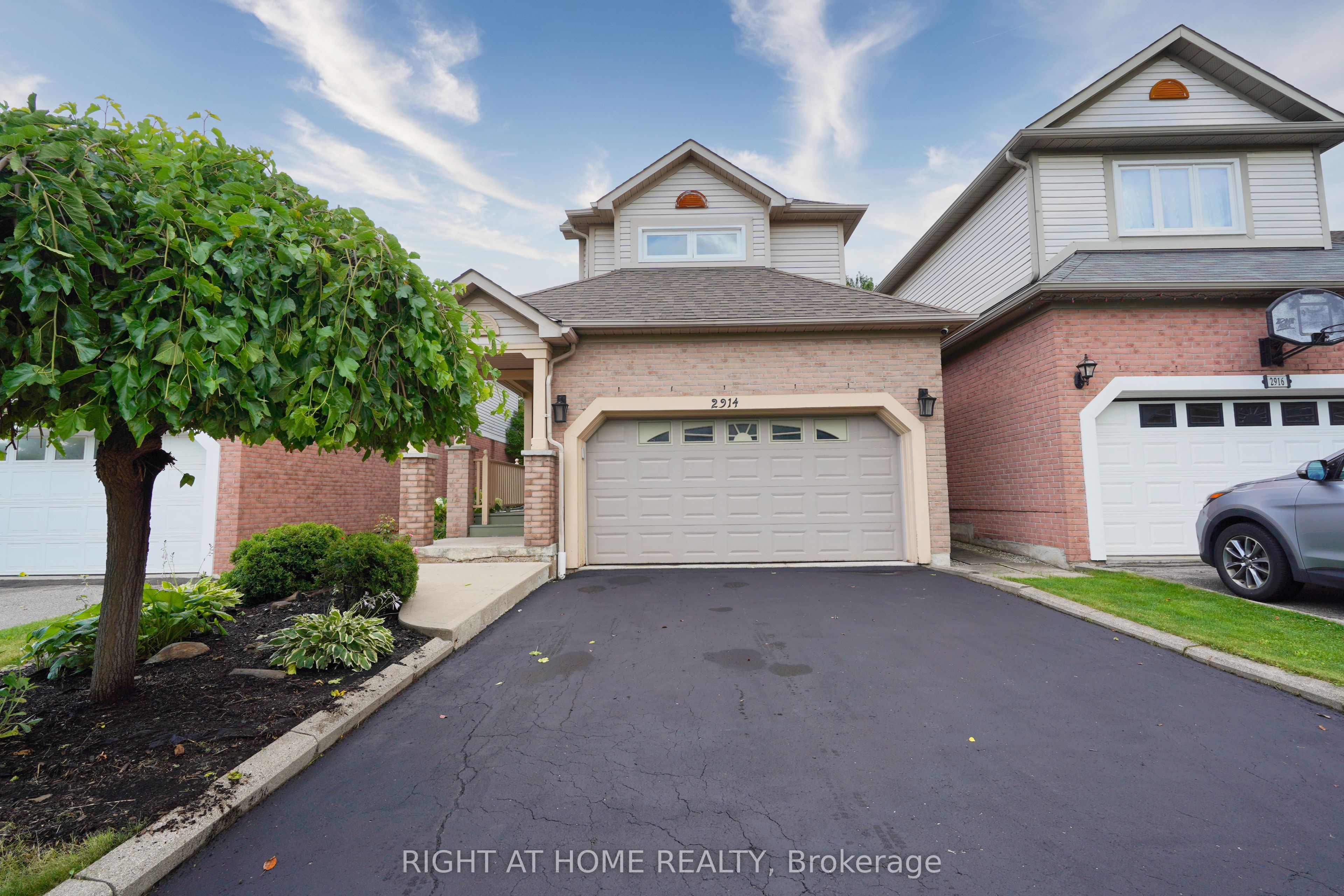 2914 Picton Pl Property Photo 1