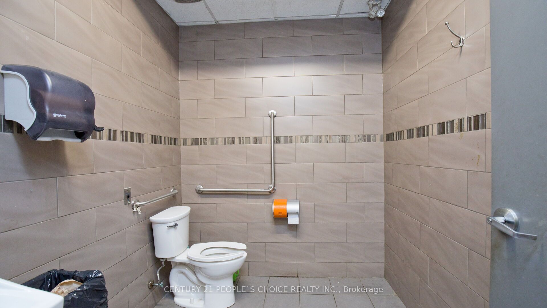 2558 Finch Avenue W 8a Property Photo 22