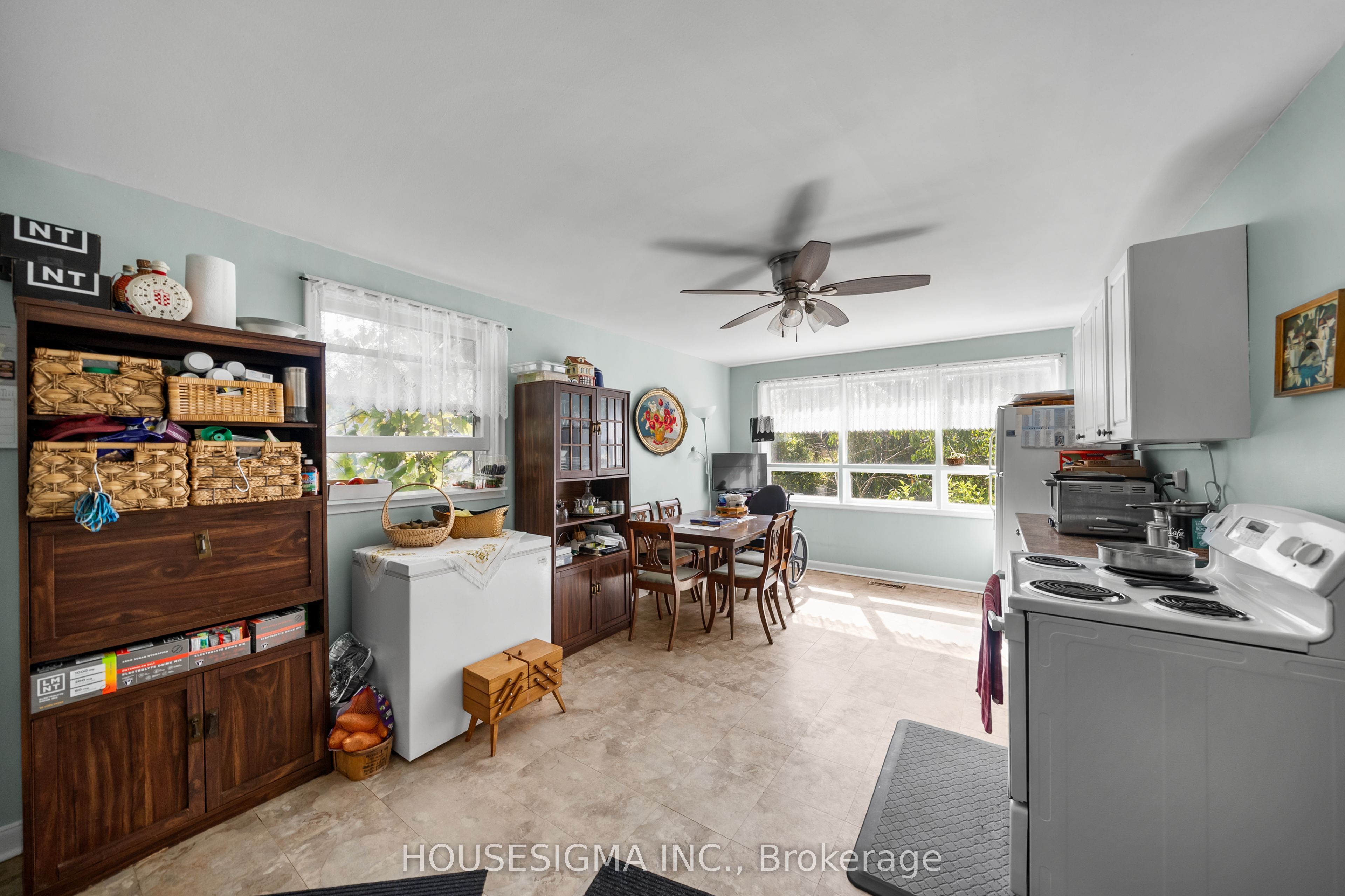 2701 Embleton Road Property Photo 44