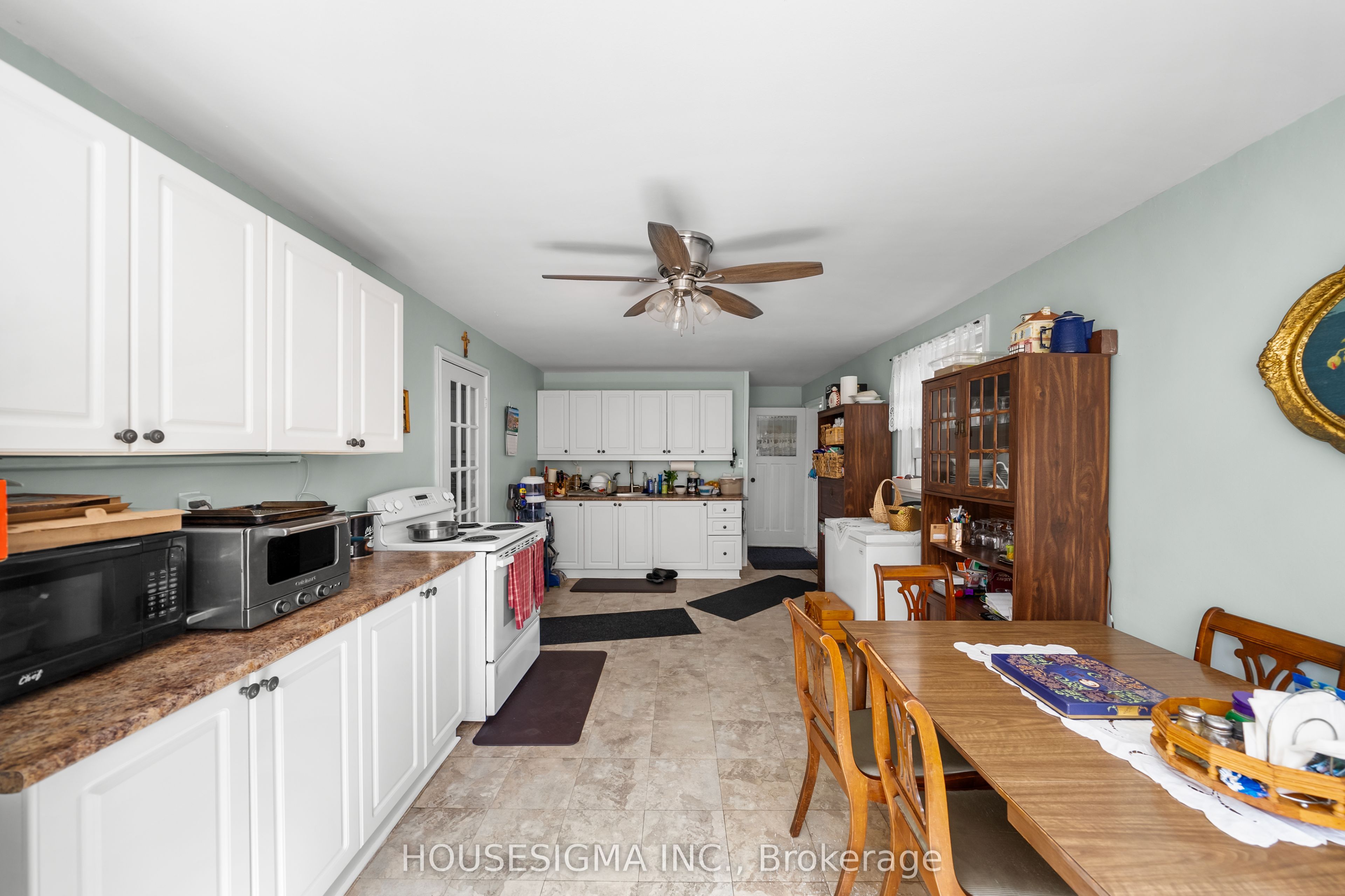 2701 Embleton Road Property Photo 46