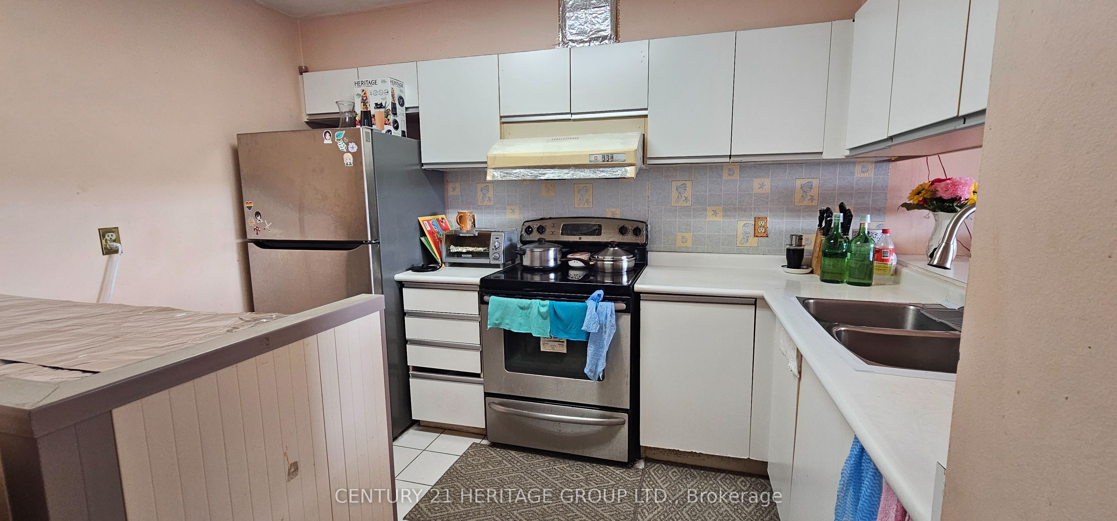236 Albion Road 807 Property Photo 6