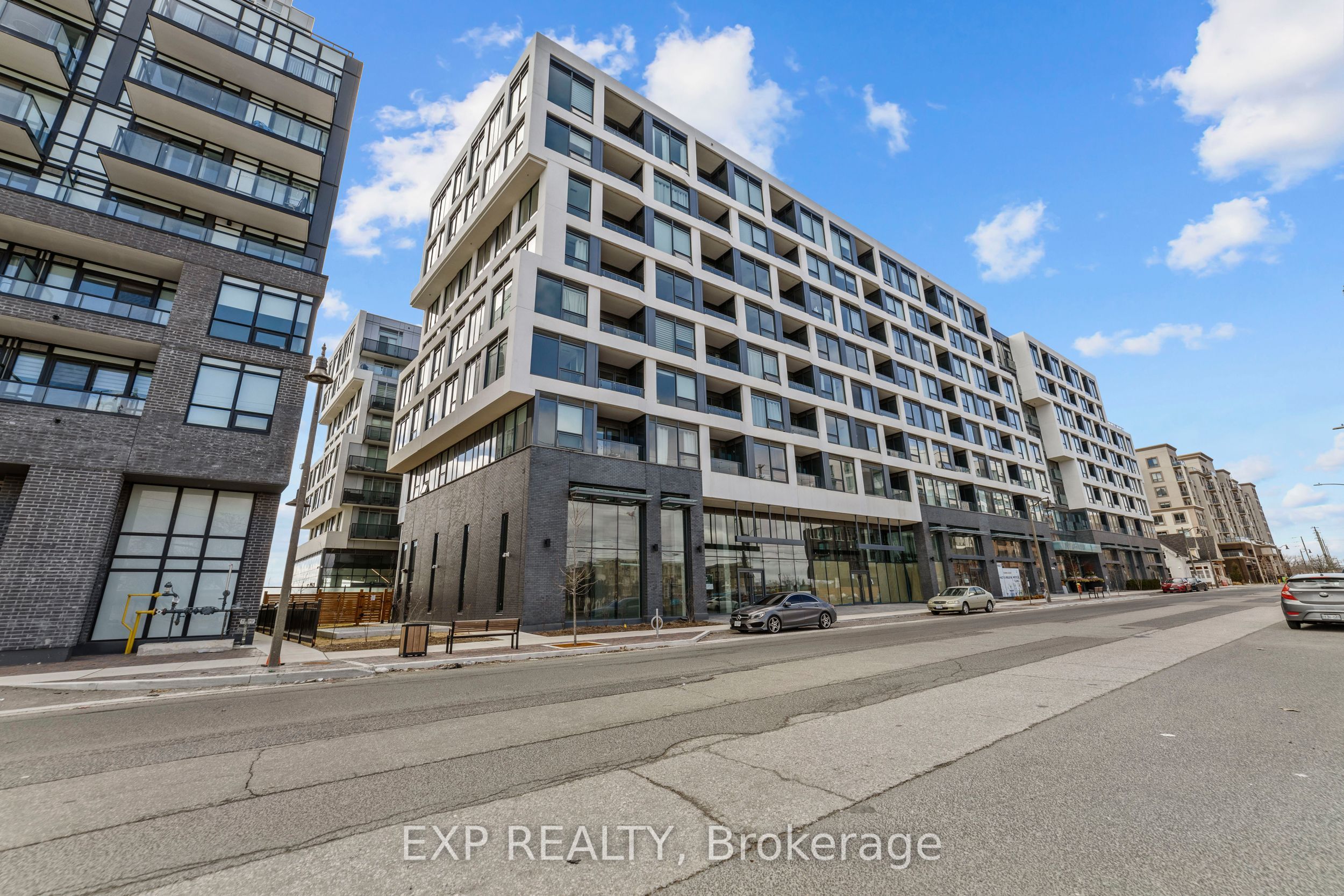 #424 - 2450 Old Bronte Road Property Photo 1