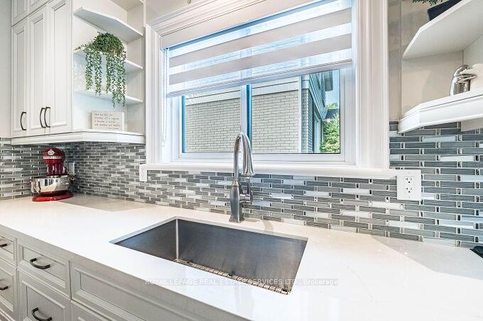 500 Chantenay Drive Property Photo 16