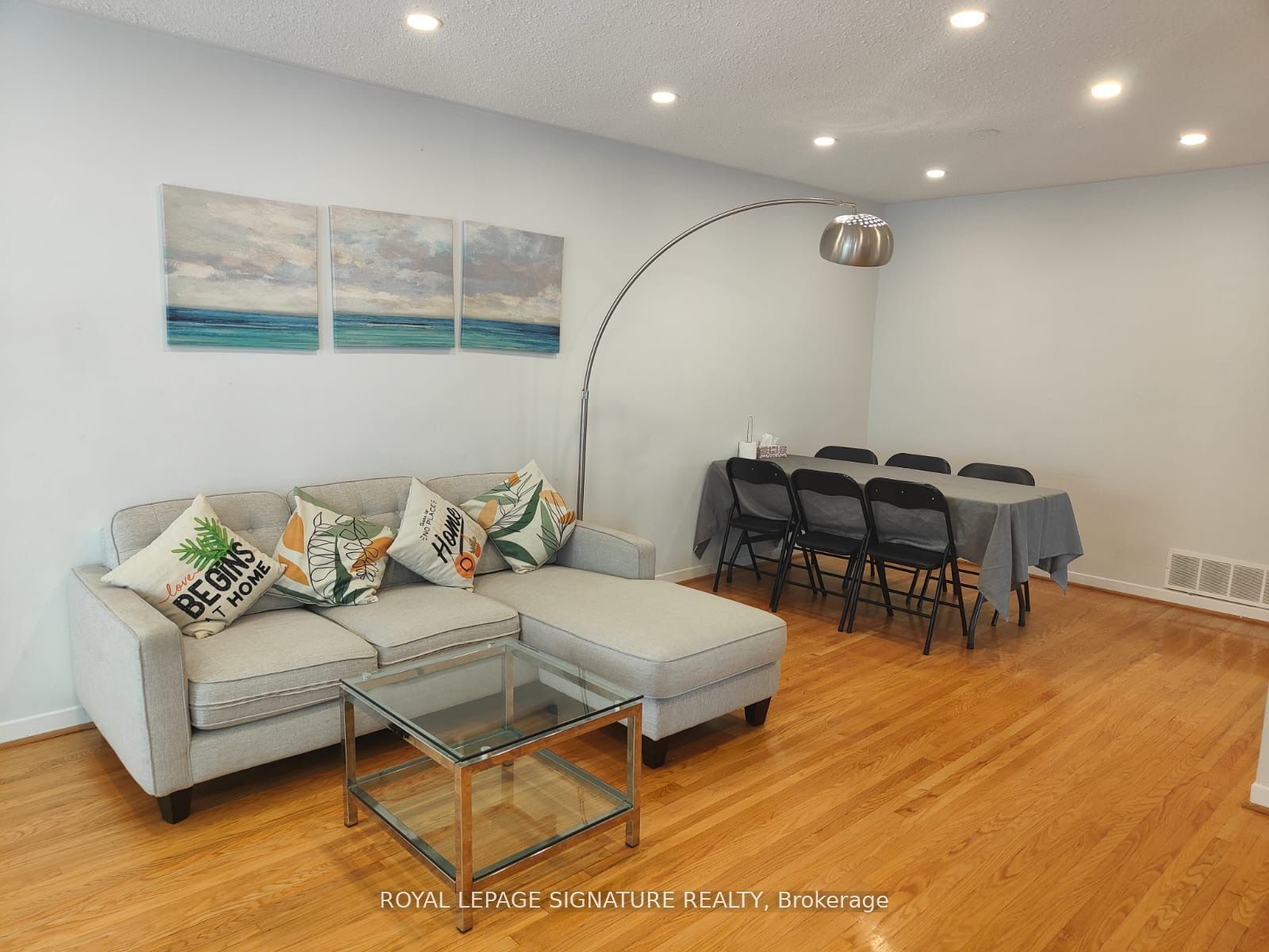 #main - 454 Fendalton Street Property Photo 1
