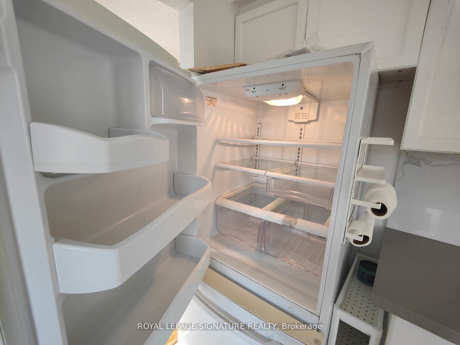 #main - 454 Fendalton Street Property Photo 7