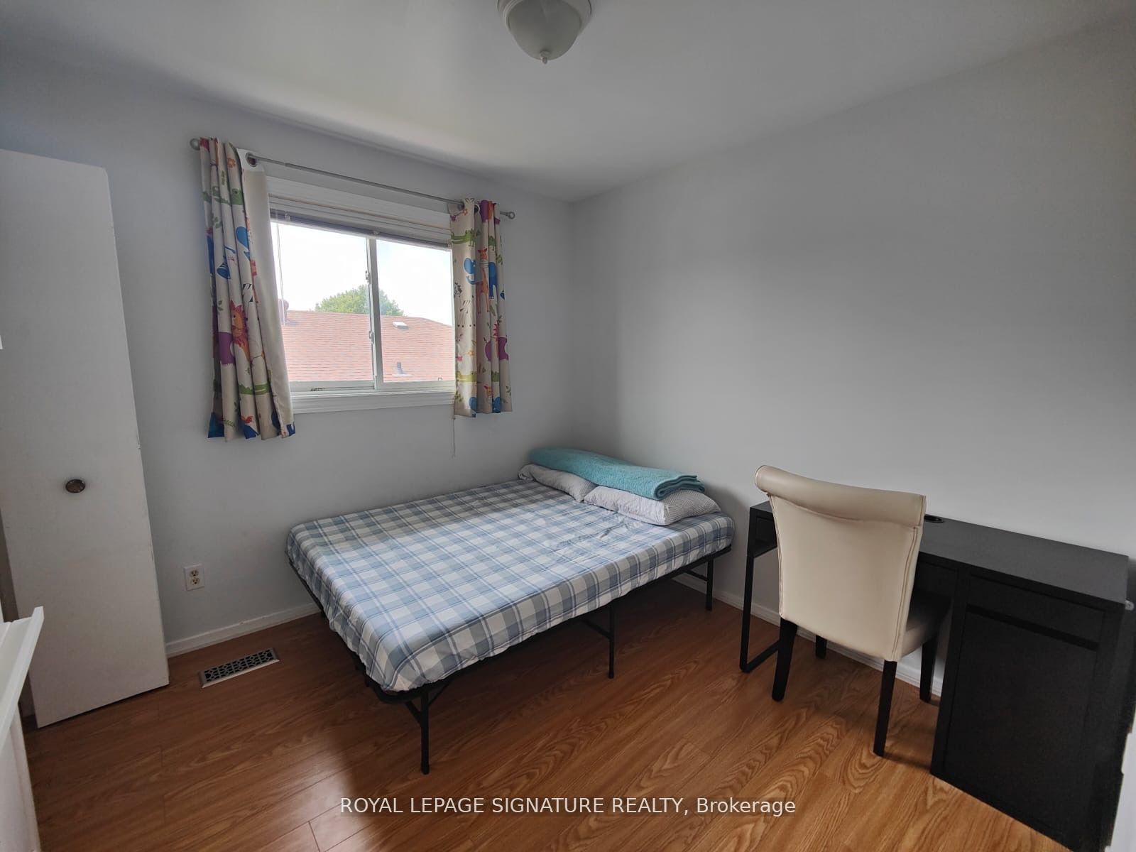 #main - 454 Fendalton Street Property Photo 8