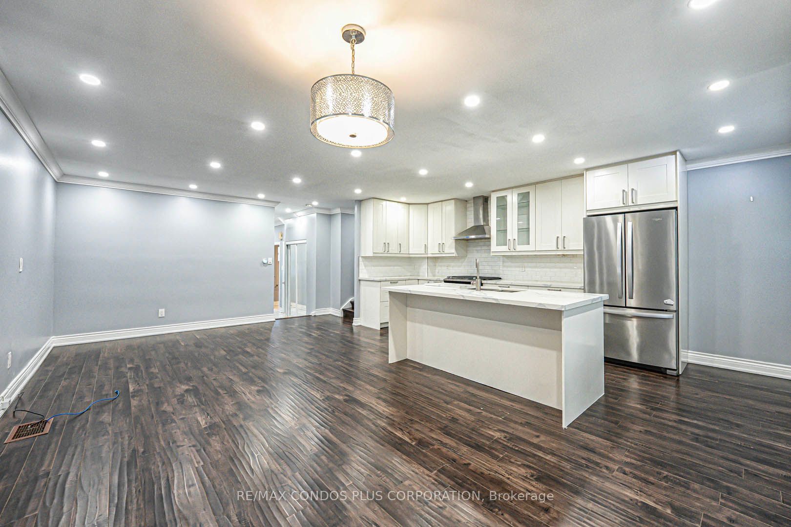 525 Meadows Boulevard 31 Property Photo 10
