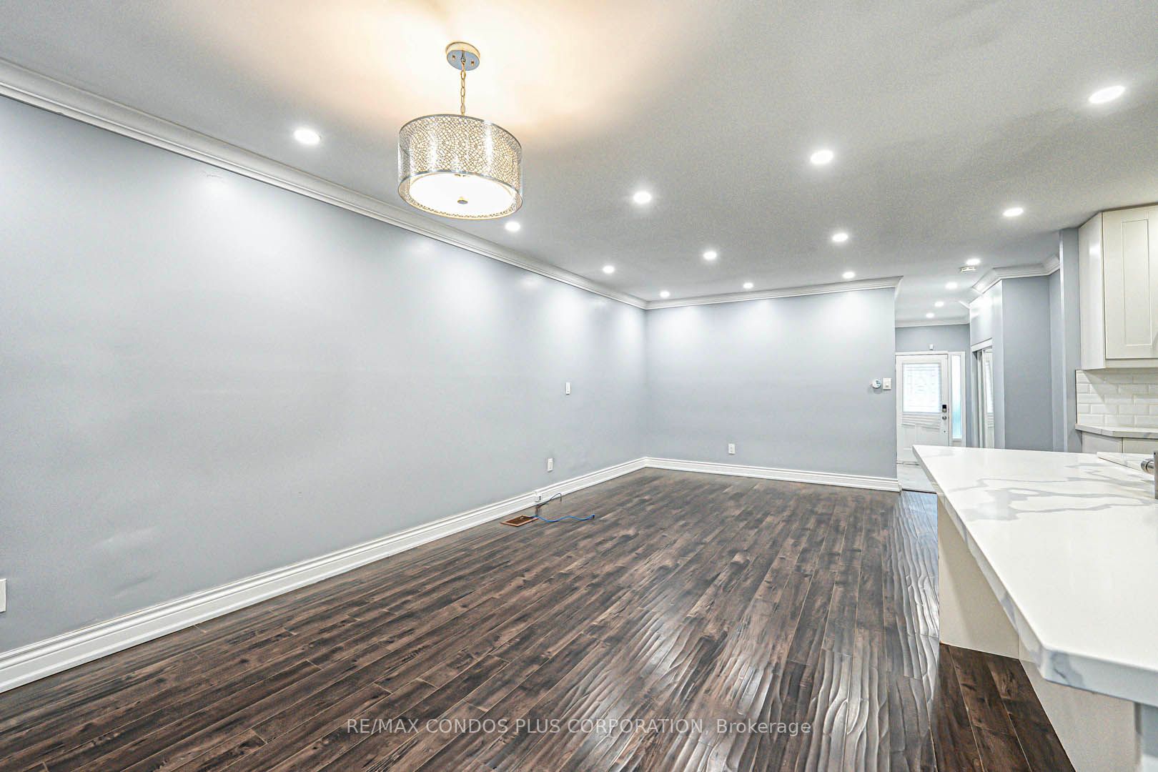525 Meadows Boulevard 31 Property Photo 13