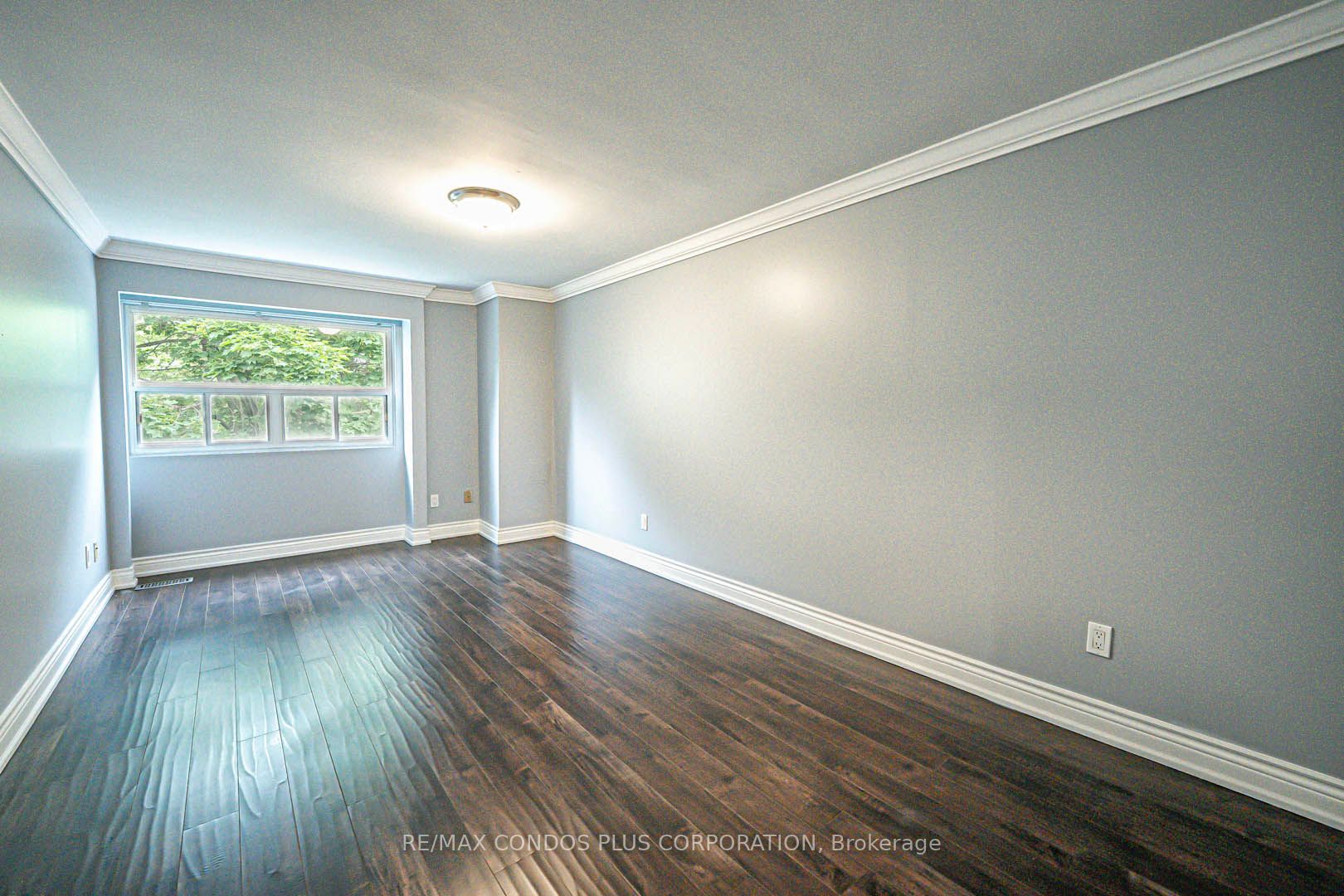 525 Meadows Boulevard 31 Property Photo 18