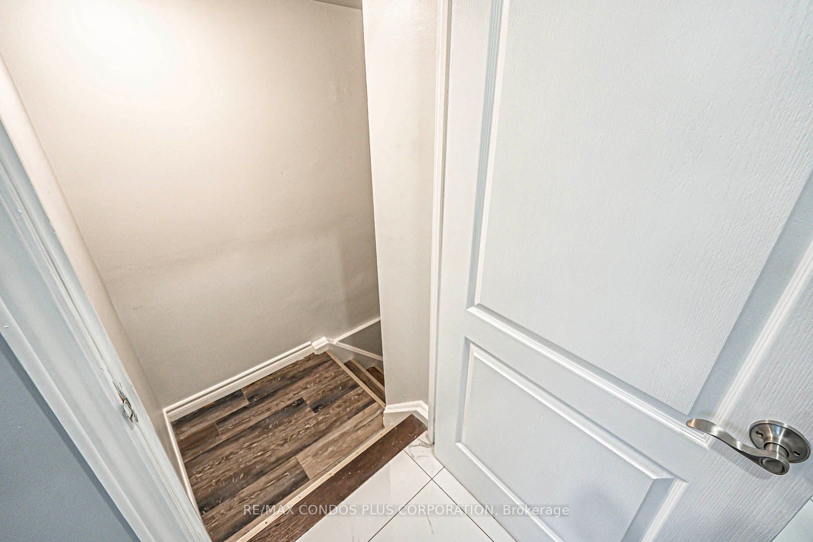 525 Meadows Boulevard 31 Property Photo 26