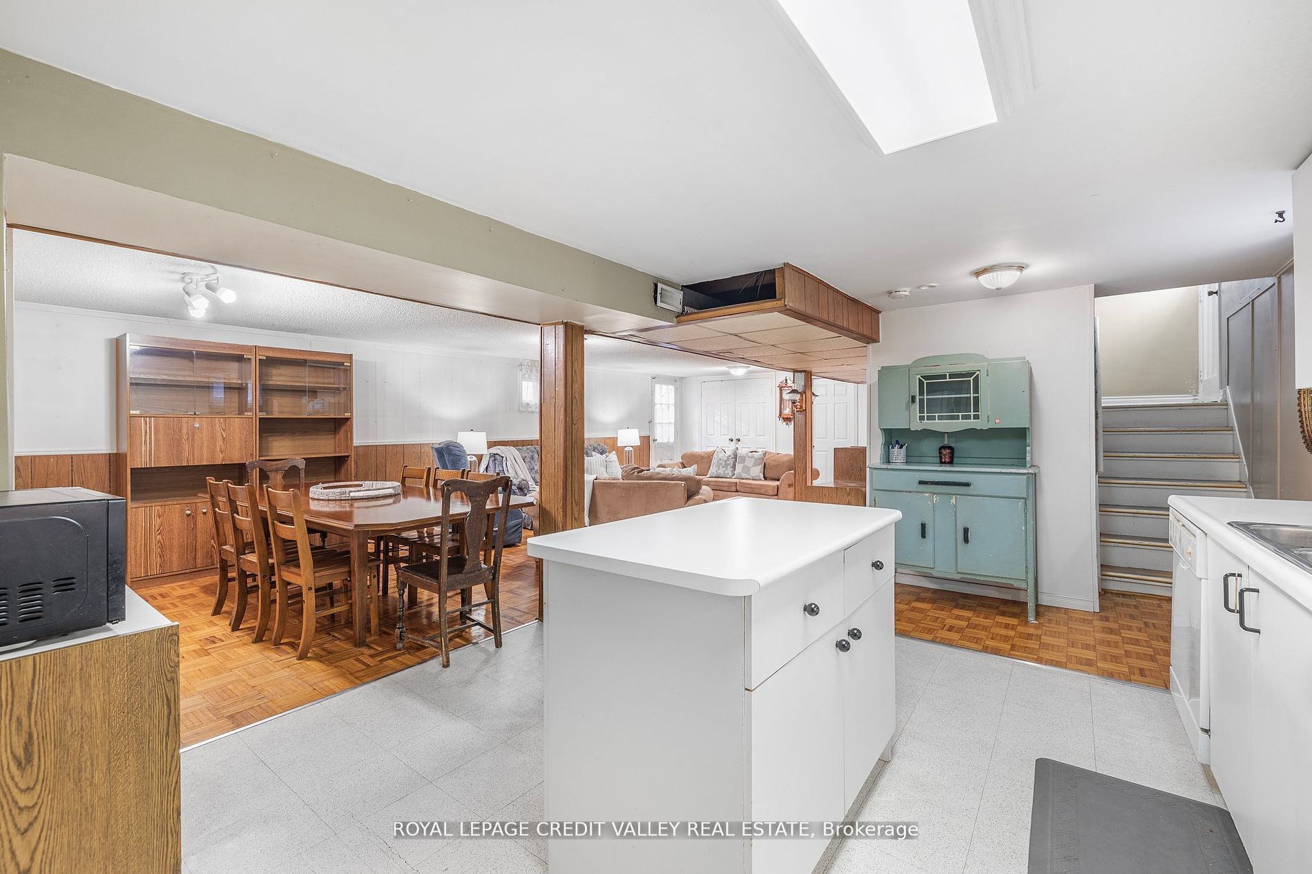 82 Terra Cotta Crescent Property Photo 27