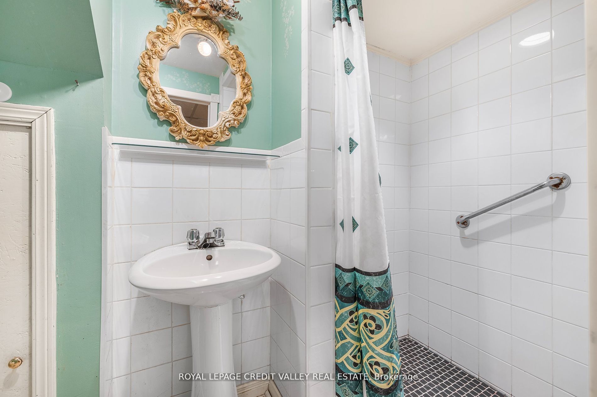 82 Terra Cotta Crescent Property Photo 33