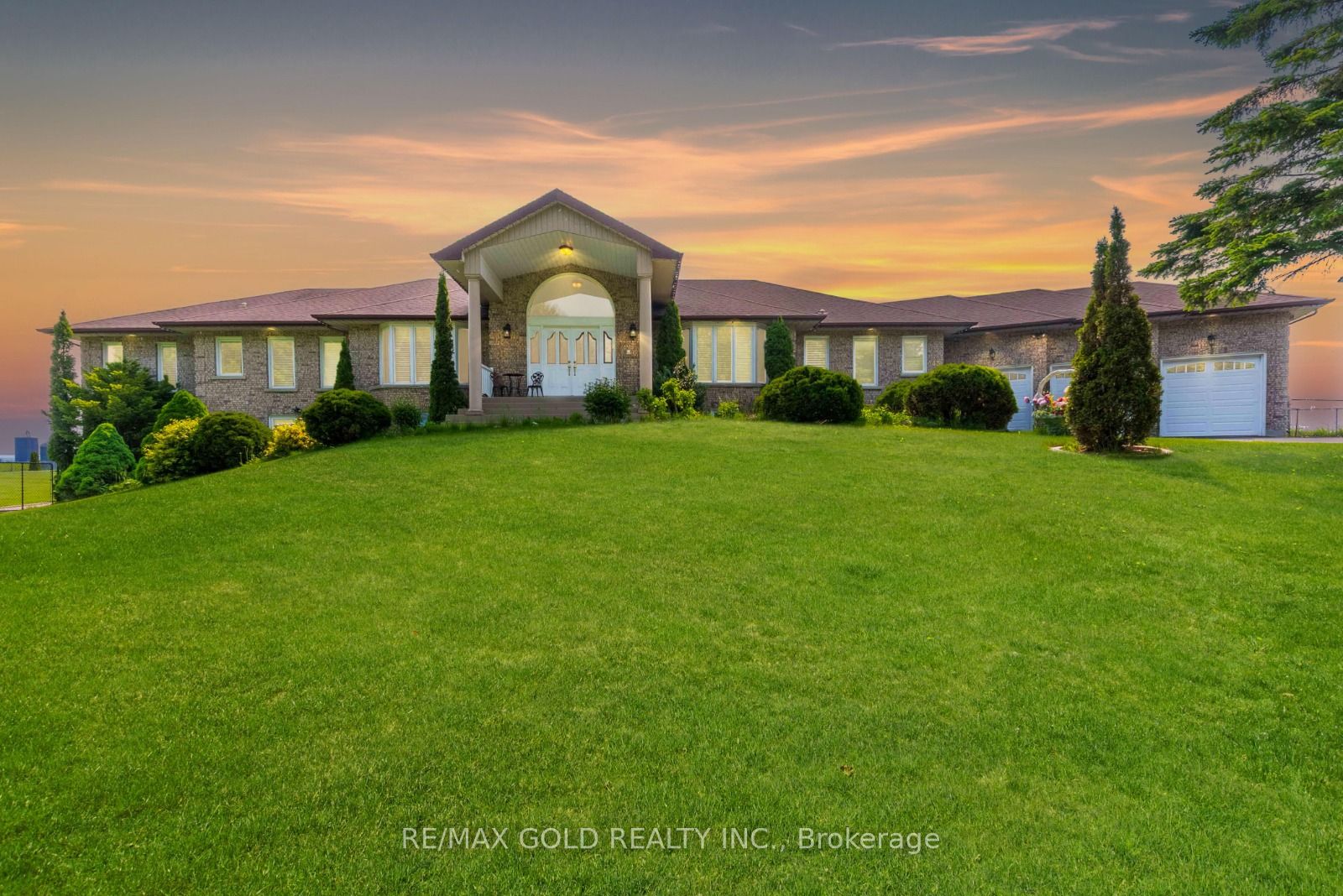 45 Humber Trail Property Photo 1