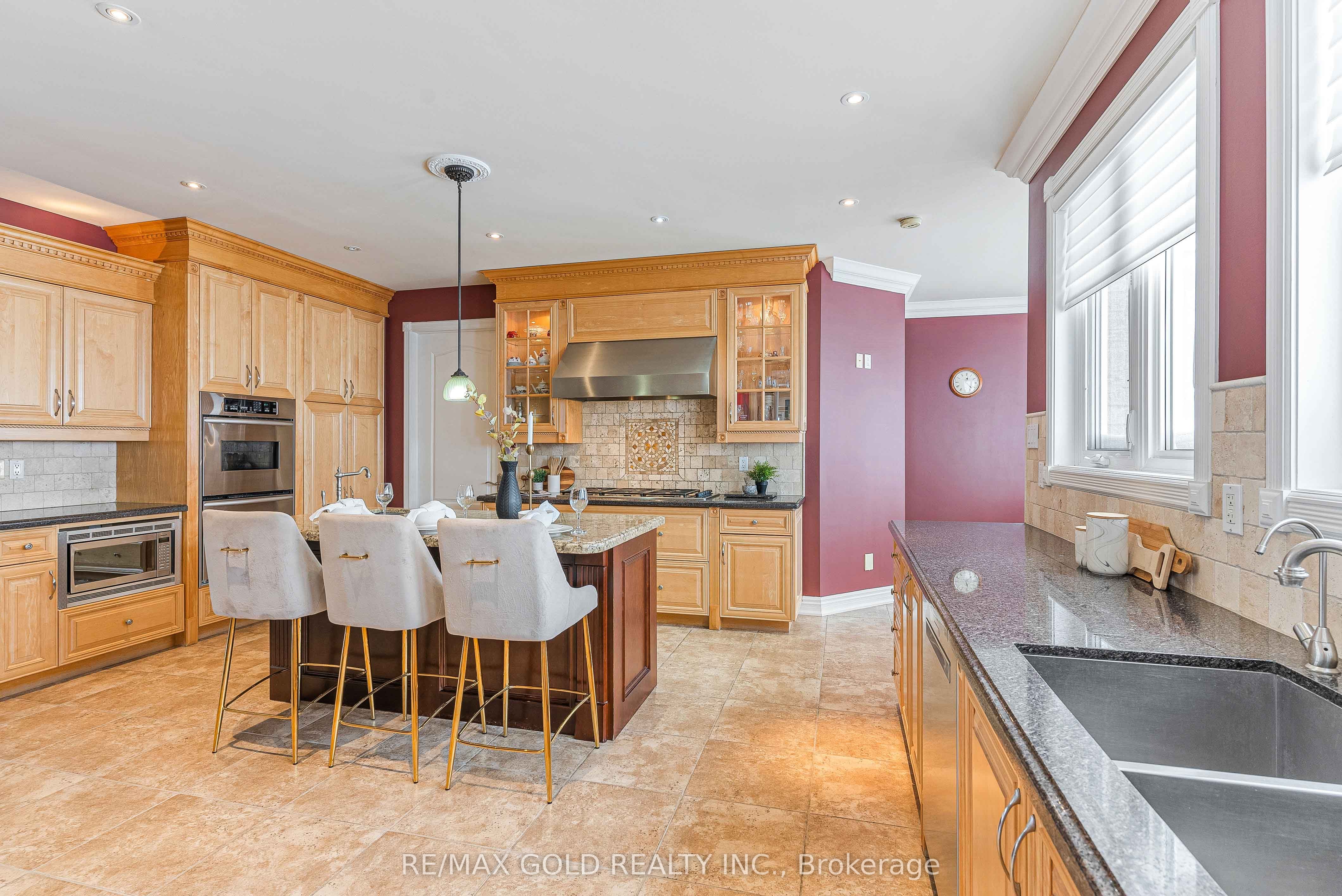 17 Highcrest Road Property Photo 14