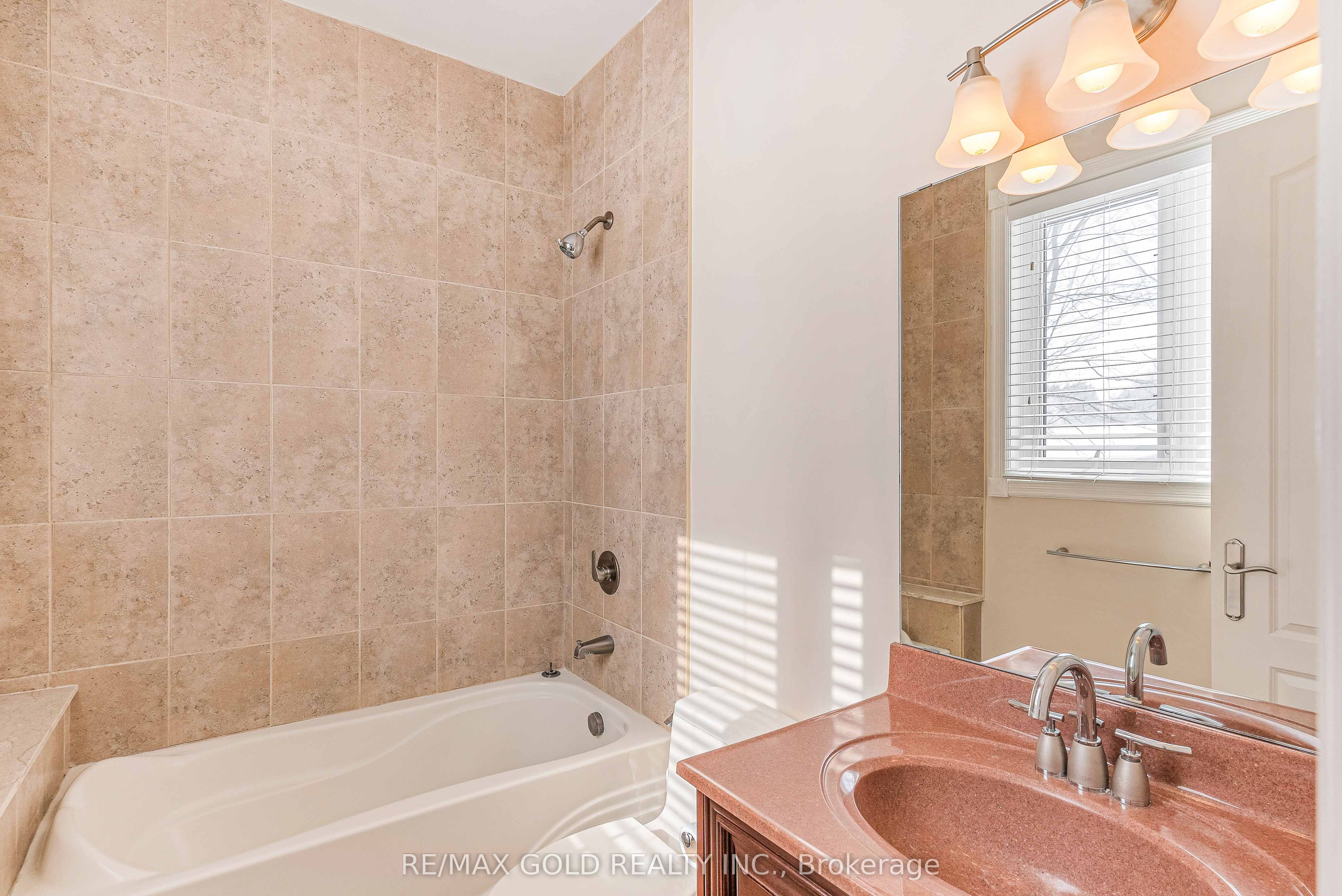 17 Highcrest Road Property Photo 30