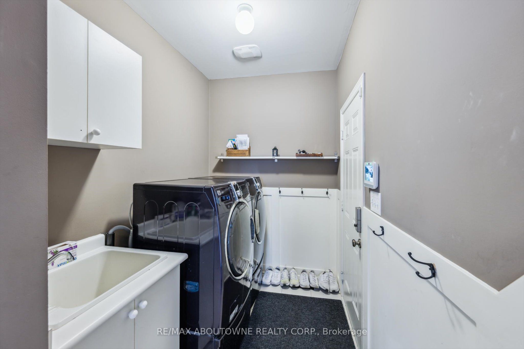 513 Charles Potter Lane Property Photo 17