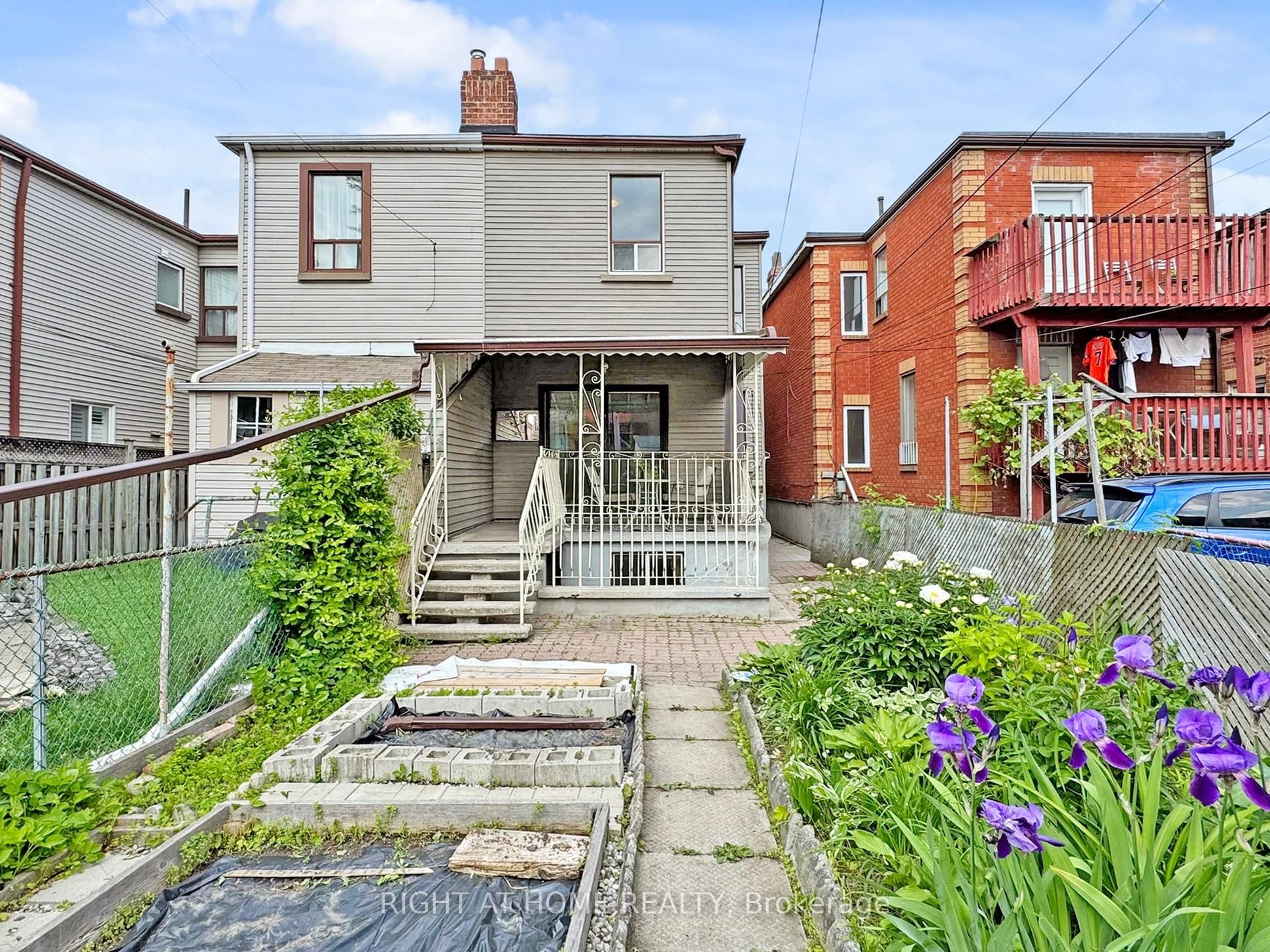 1072 Dufferin Street Property Photo 31