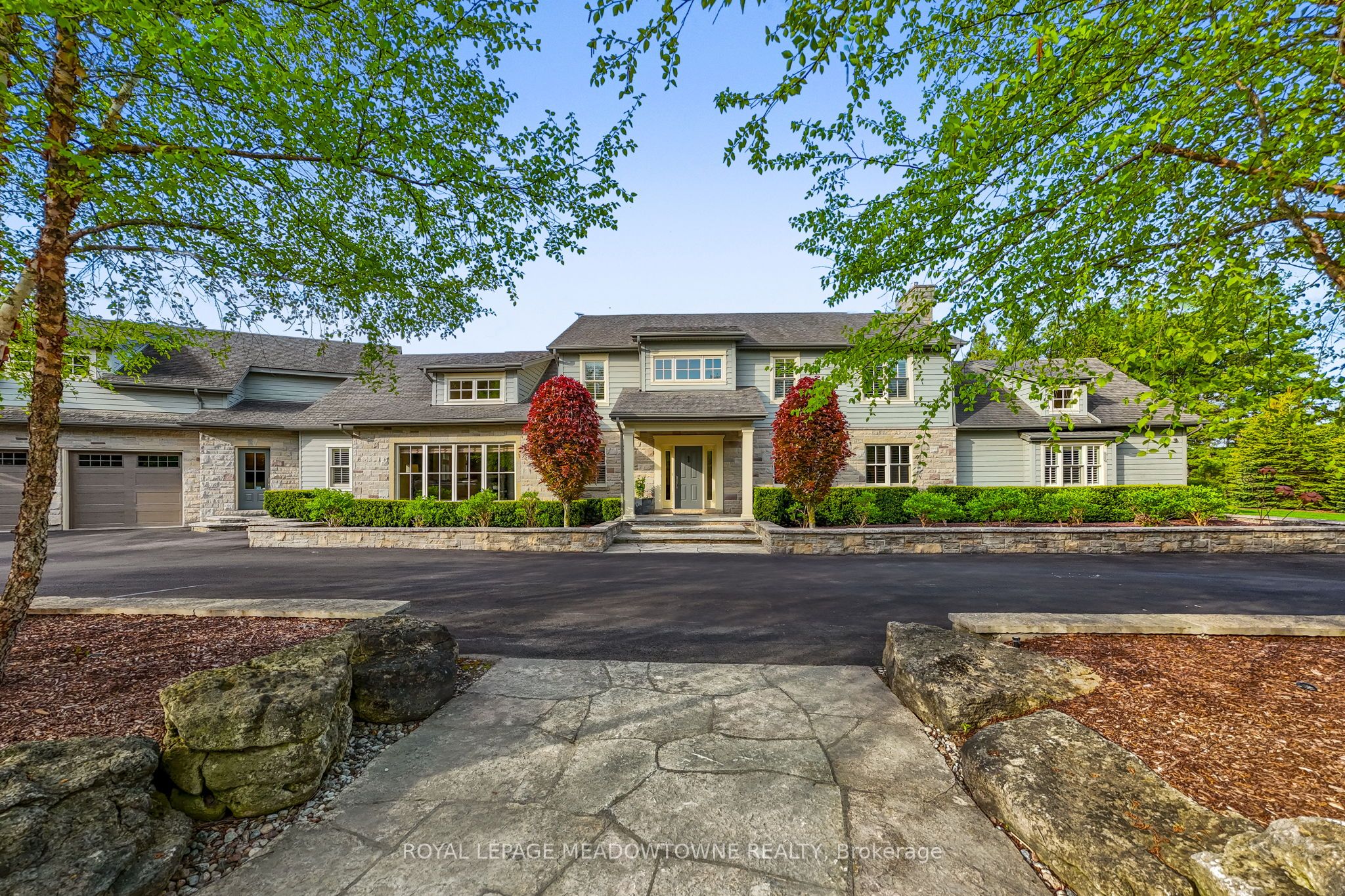 13738 Sixth Line Property Photo 1