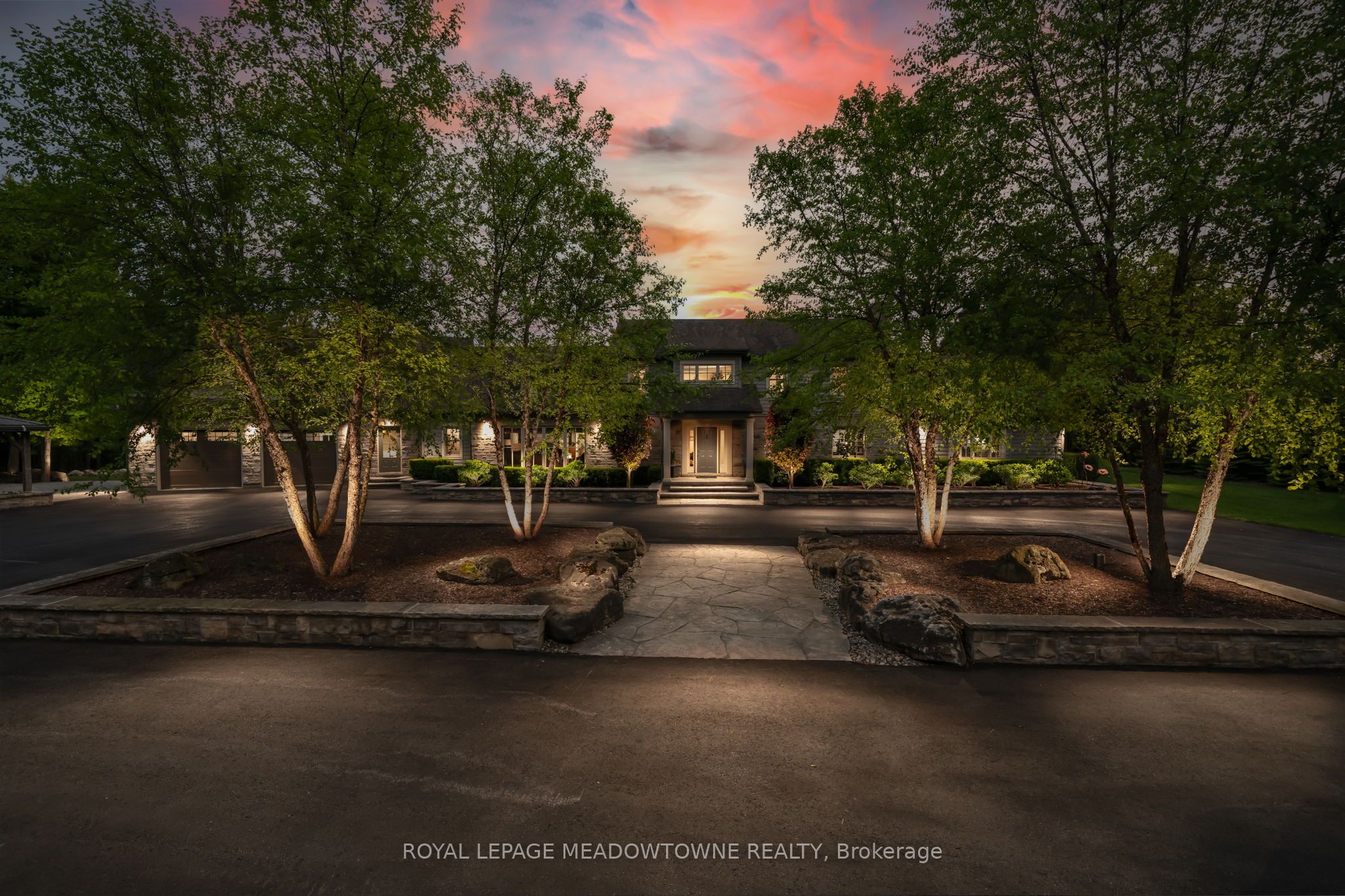 13738 Sixth Line Property Photo 2