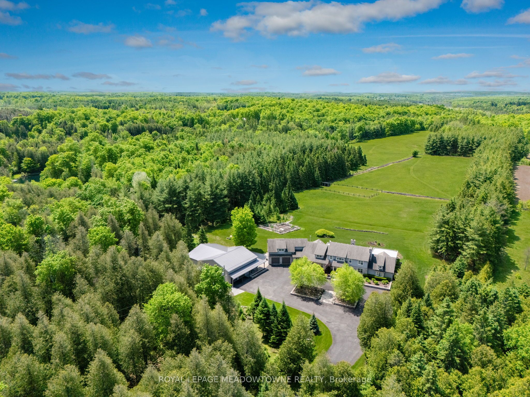 13738 Sixth Line Property Photo 3