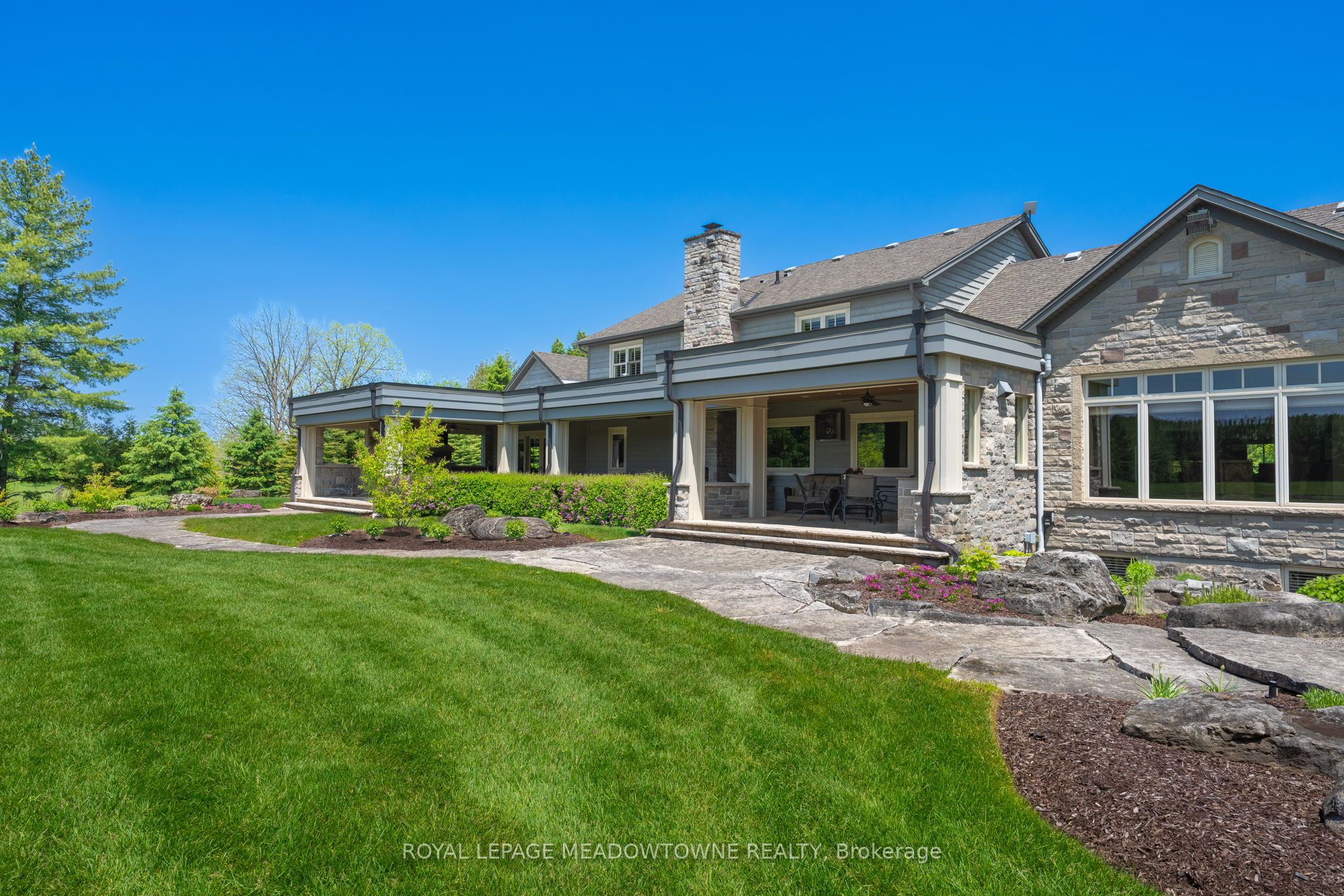 13738 Sixth Line Property Photo 45