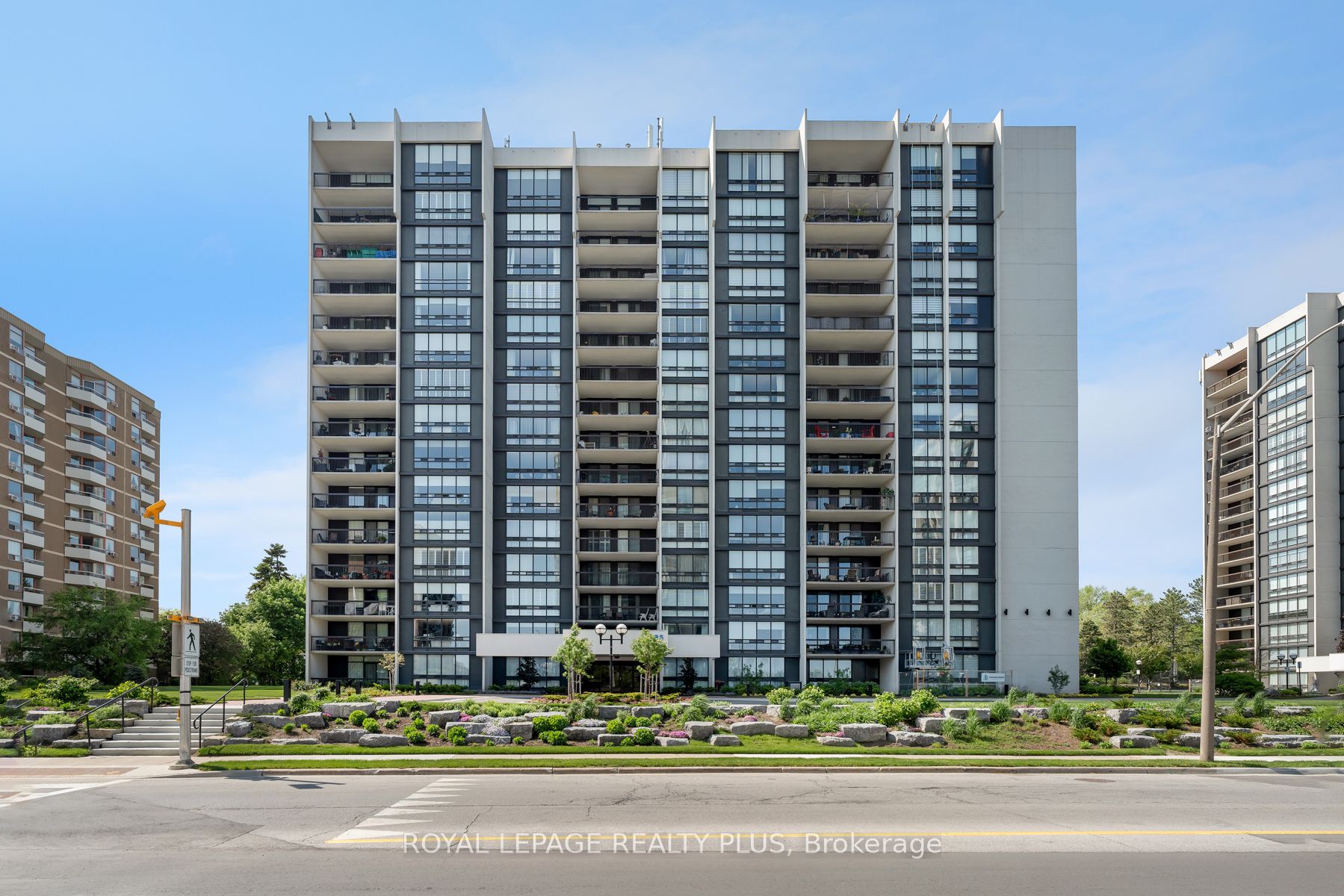 #206 - 2185 Marine Drive Property Photo 1