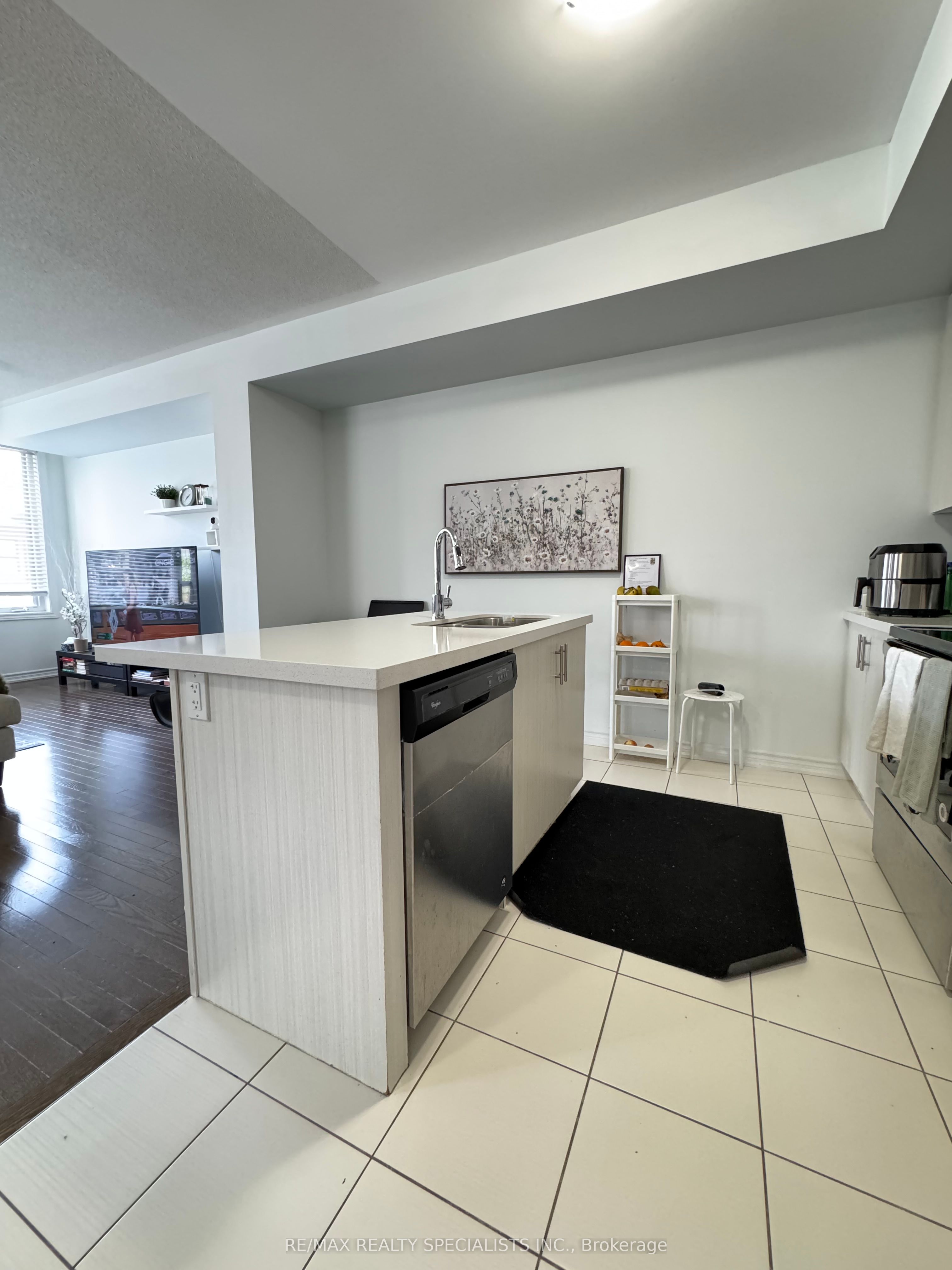 416 Athabasca Common Property Photo 8