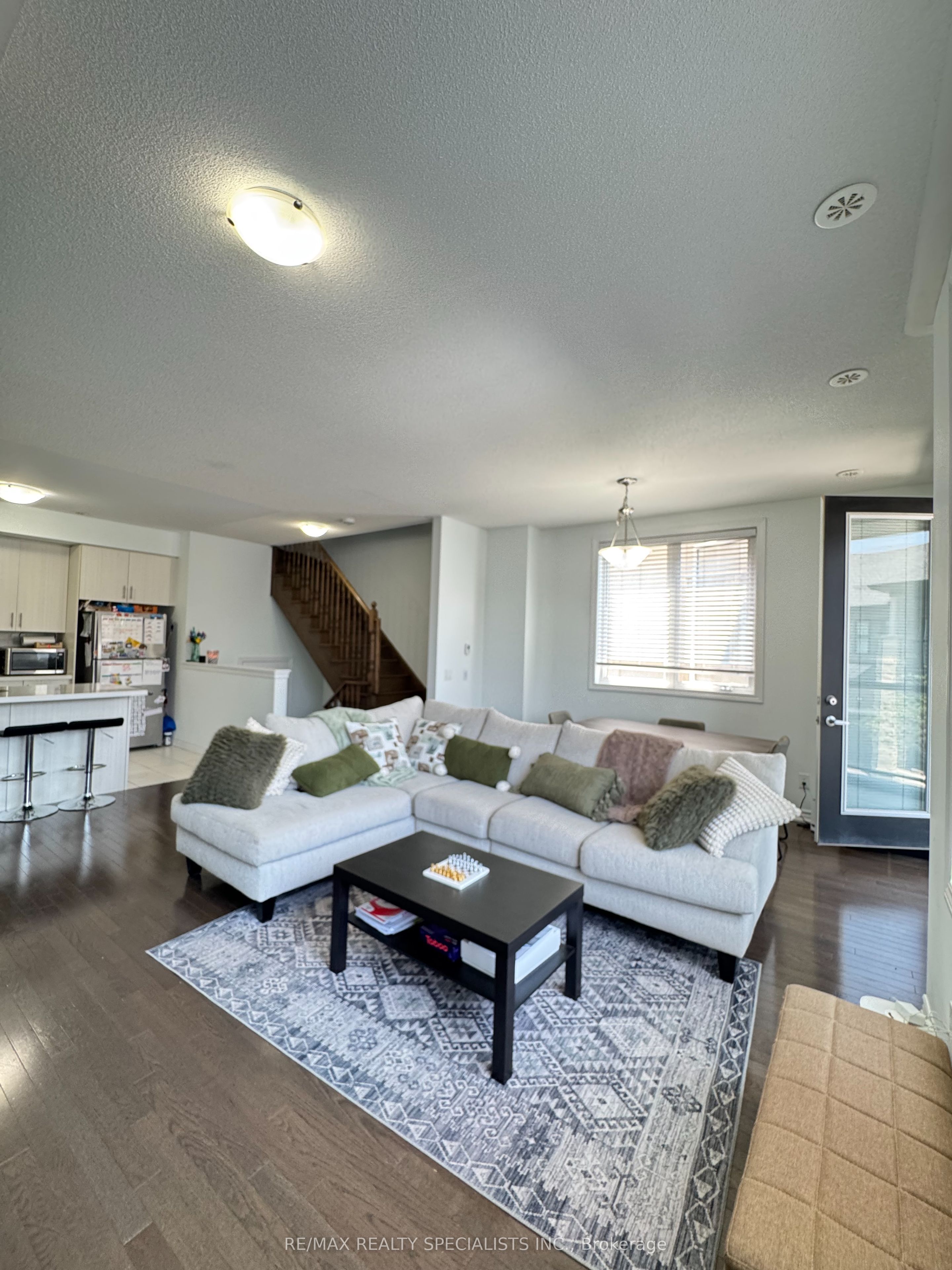 416 Athabasca Common Property Photo 12