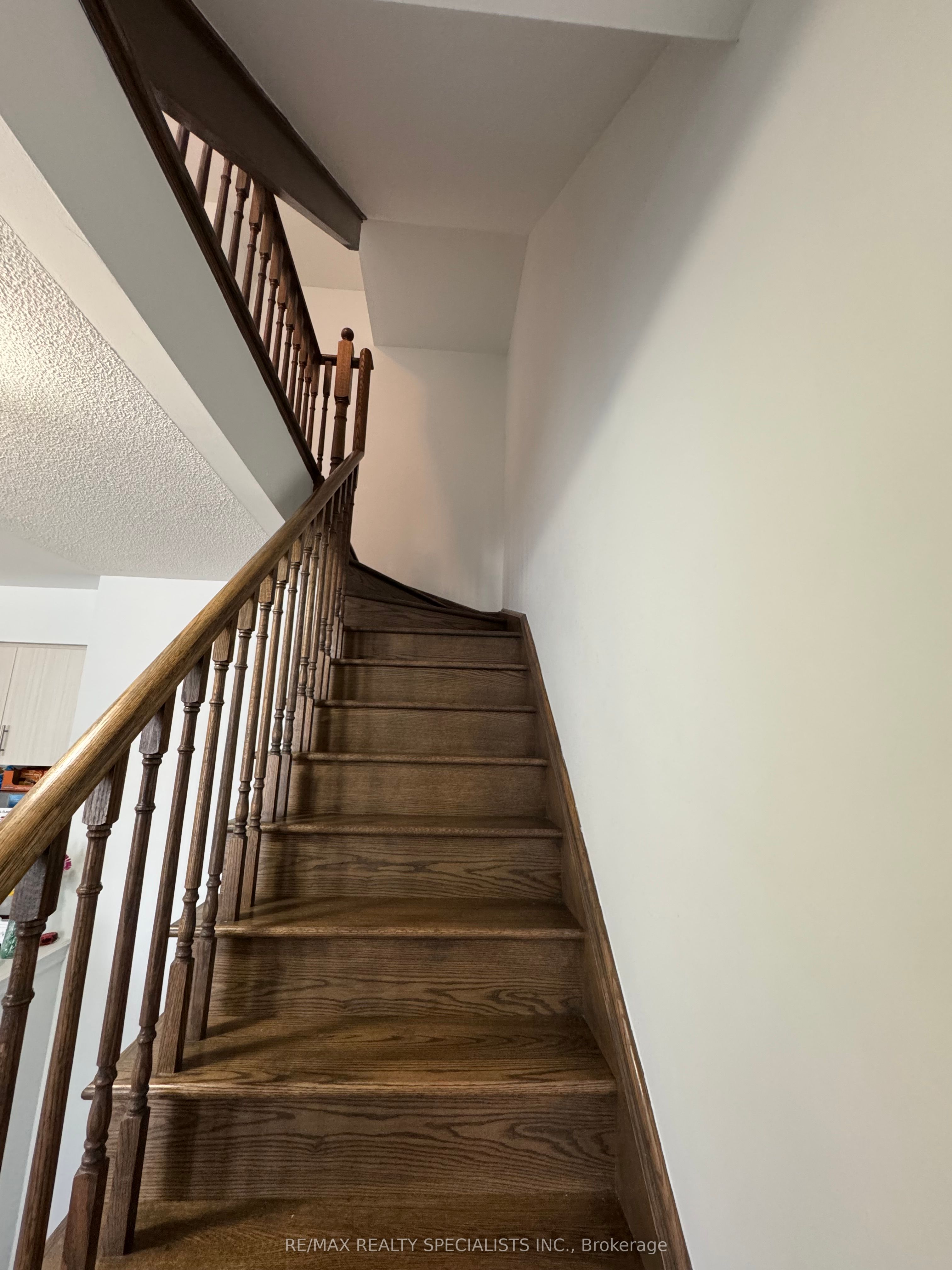 416 Athabasca Common Property Photo 16