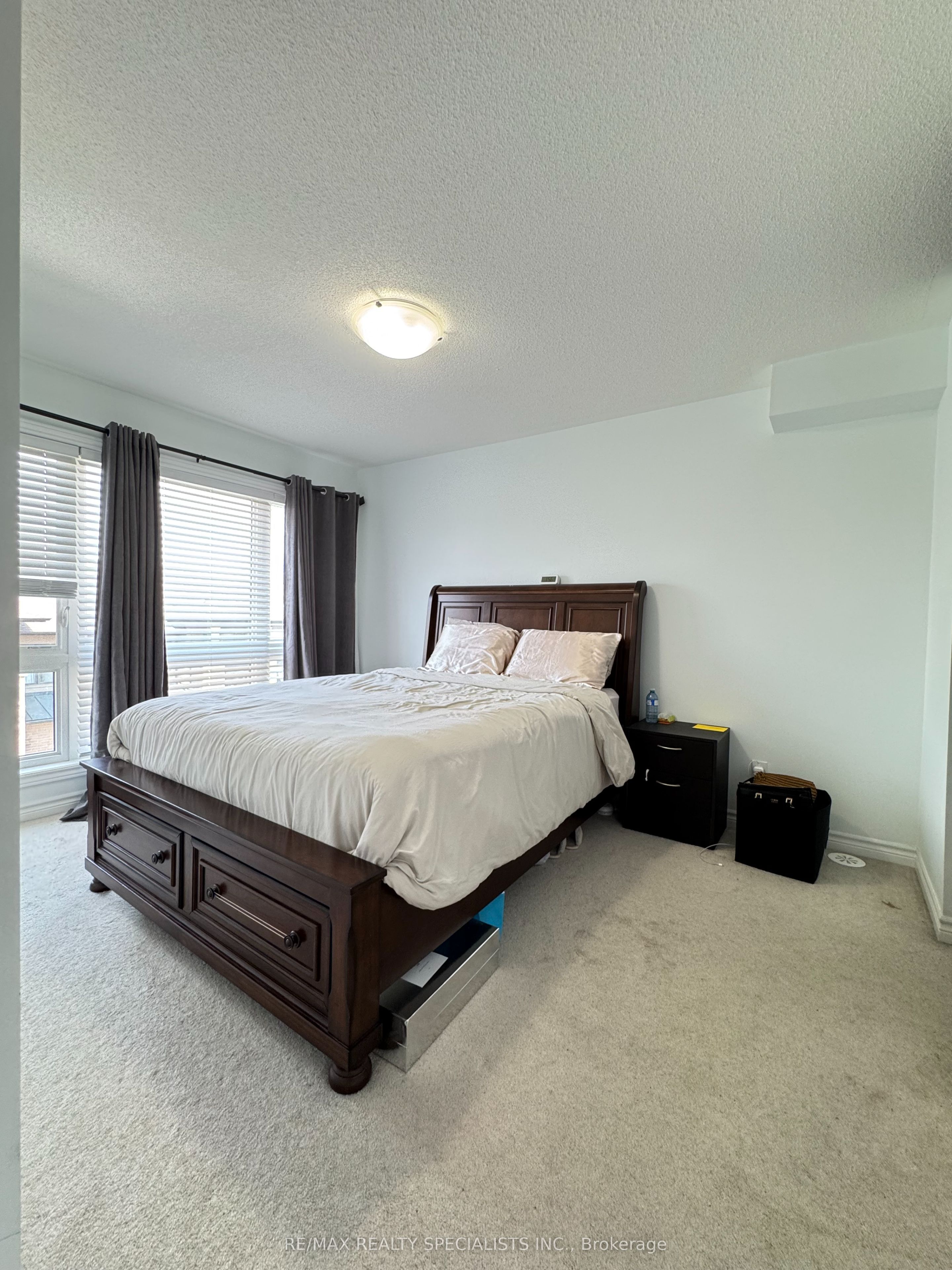 416 Athabasca Common Property Photo 18