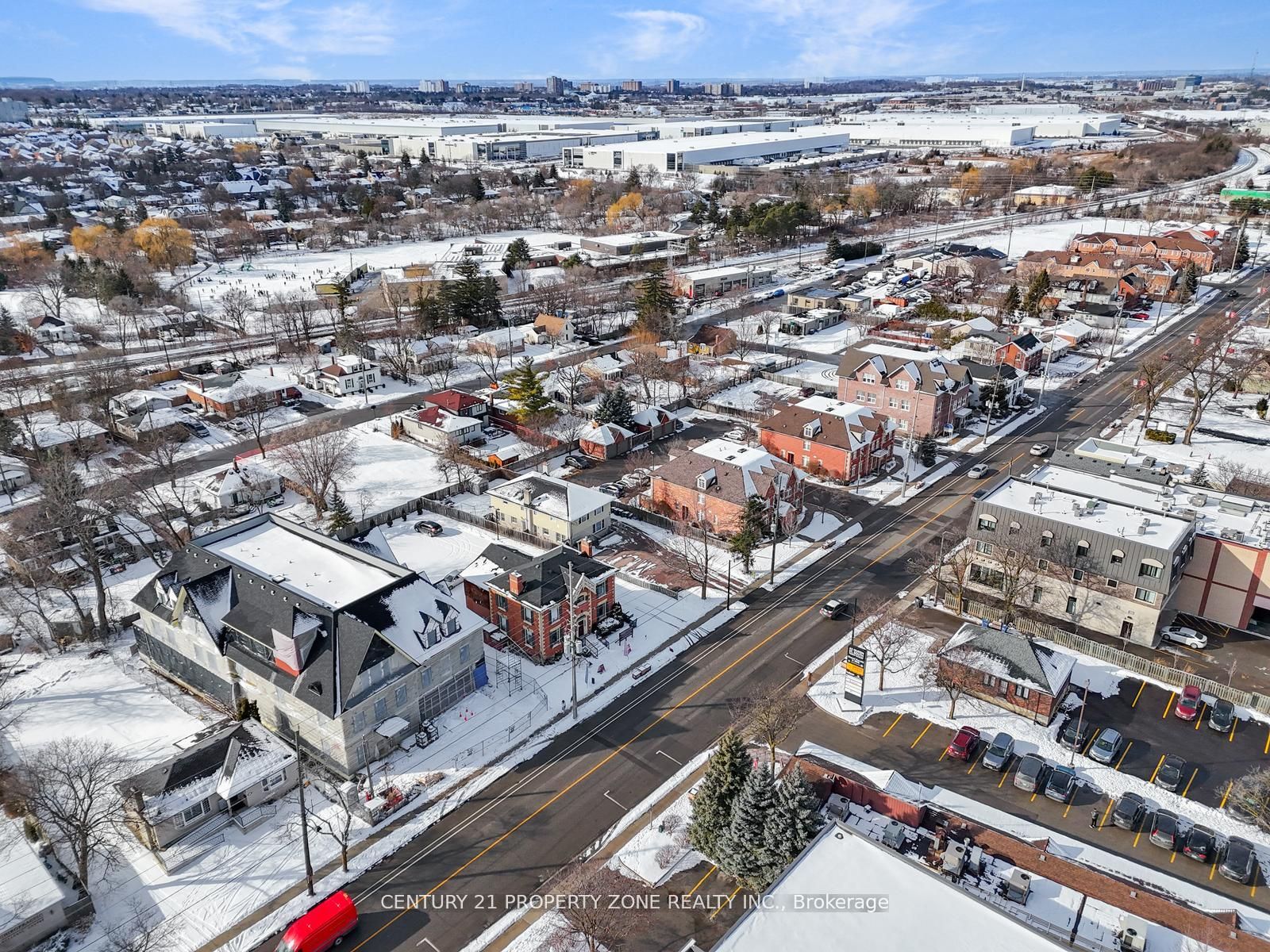 62 Queen Street S Property Photo 8