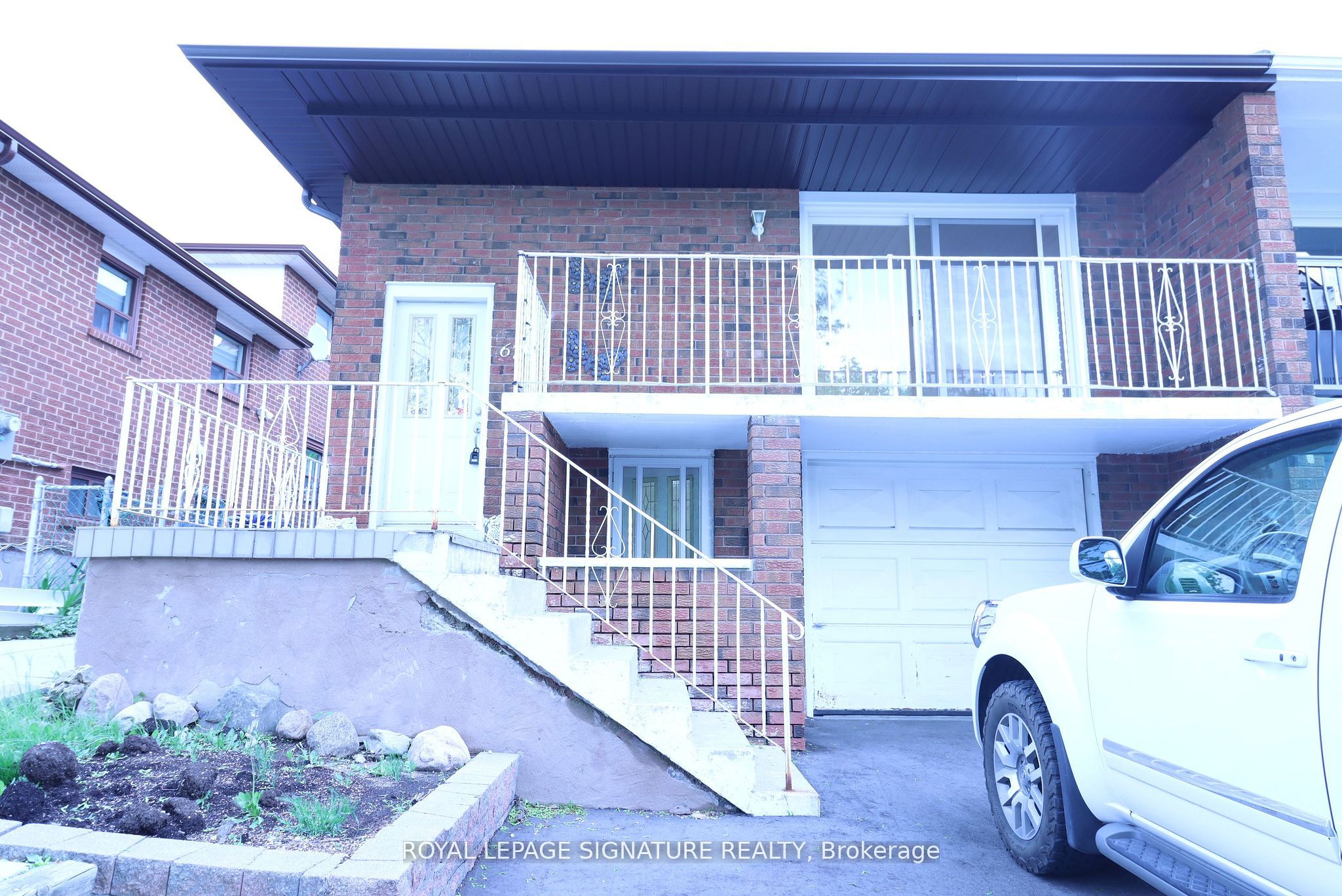 67 Major Oaks Drive Property Photo 2
