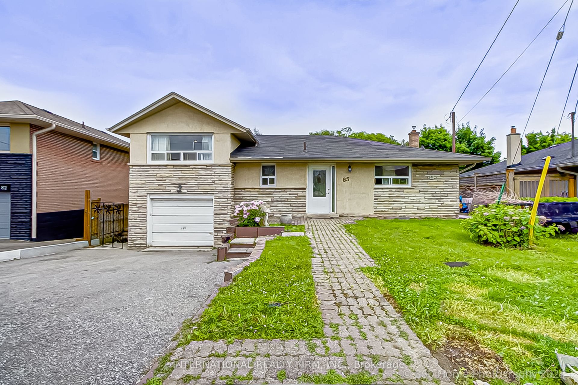85 Letchworth Crescent Property Photo 1