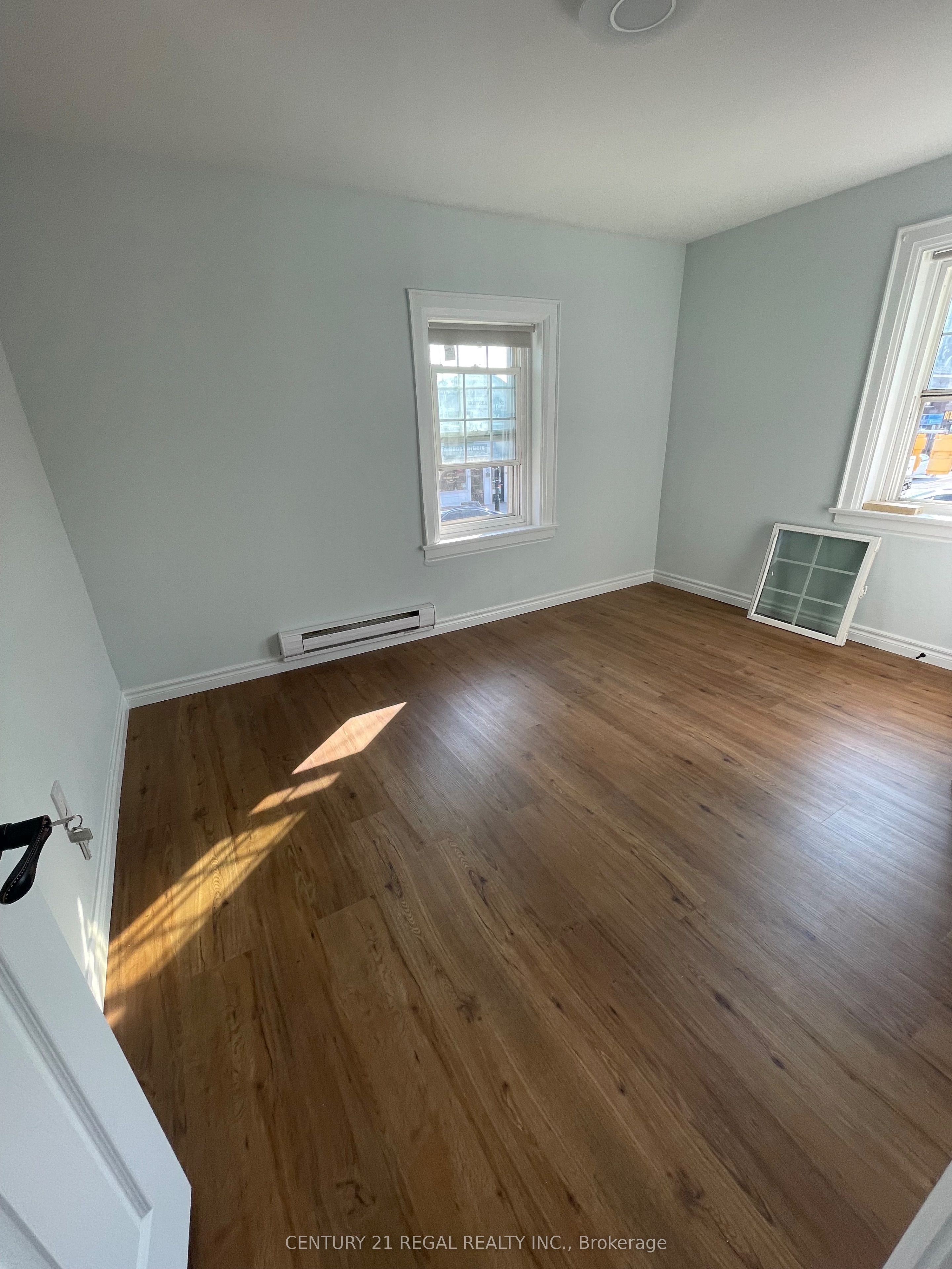 215 Queen Street S 215 B Property Photo 5