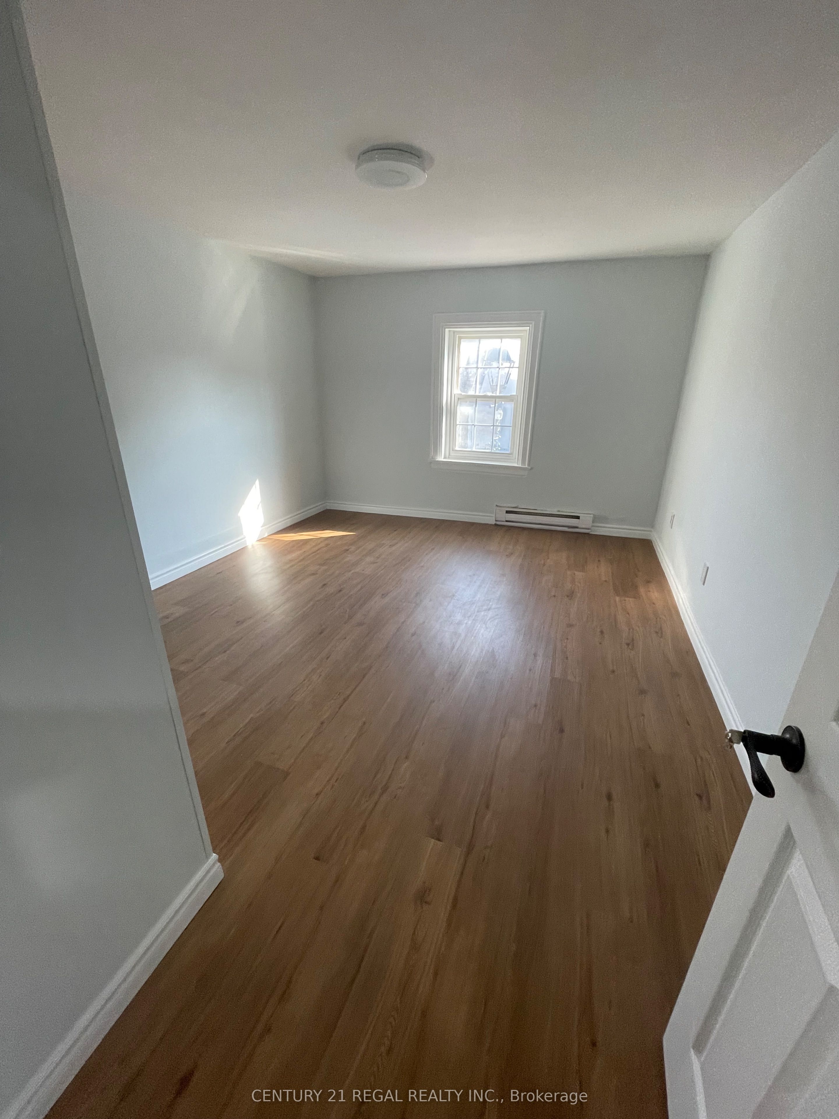 215 Queen Street S 215 B Property Photo 7