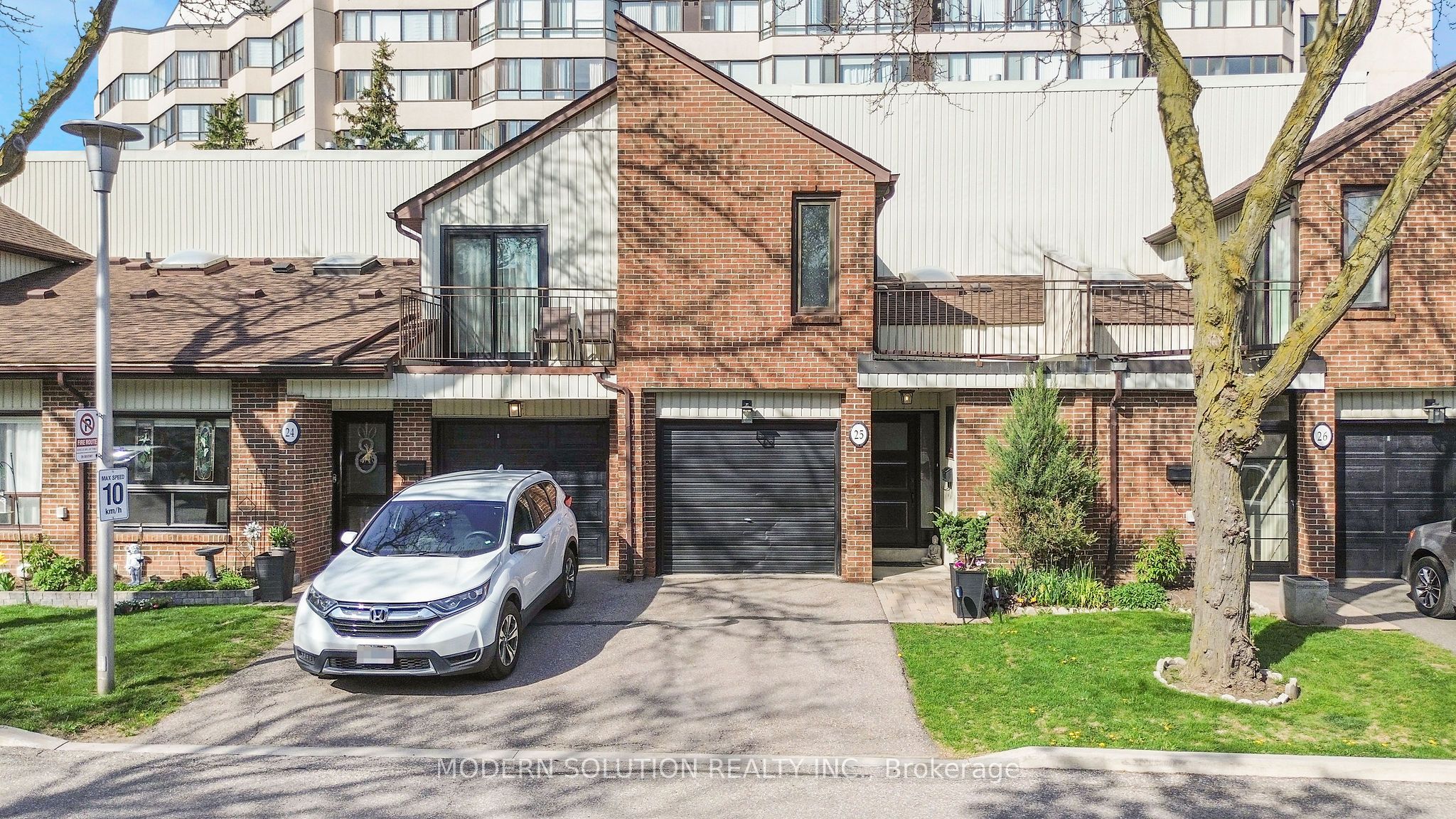 1021 Cedarglen Gate Property Photo 1