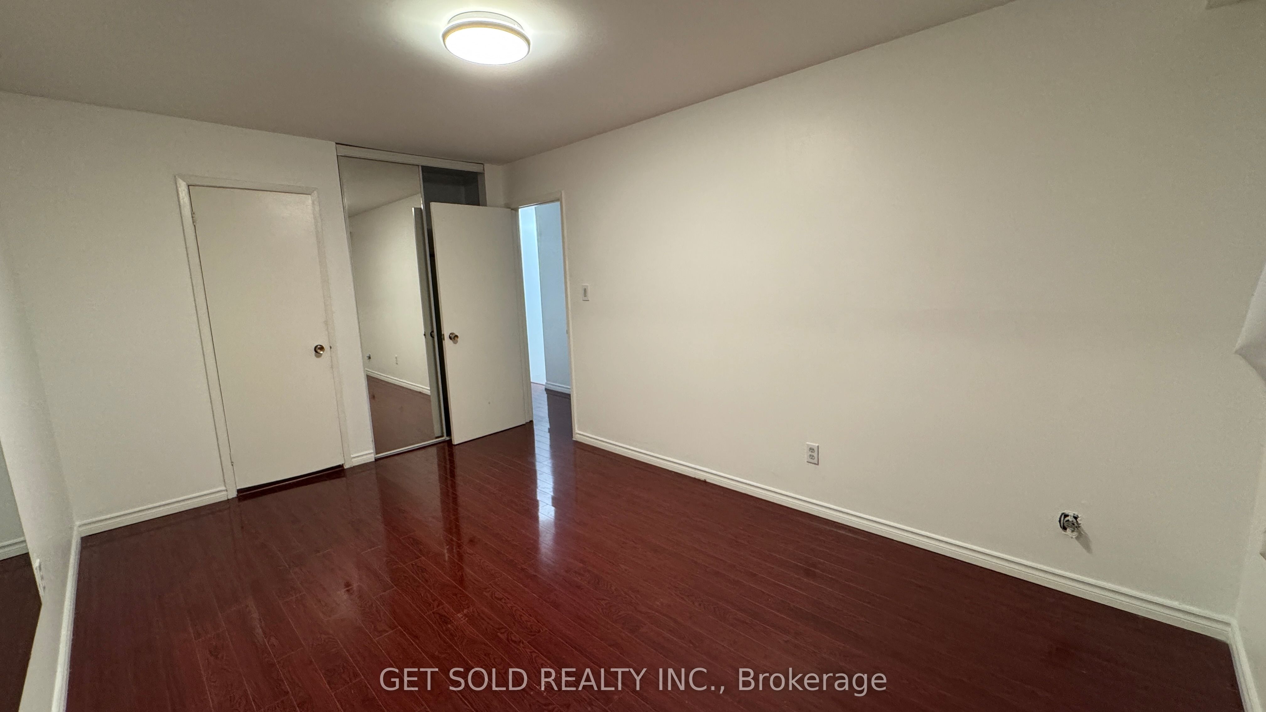 7560 Goreway Drive 30 Property Photo 8