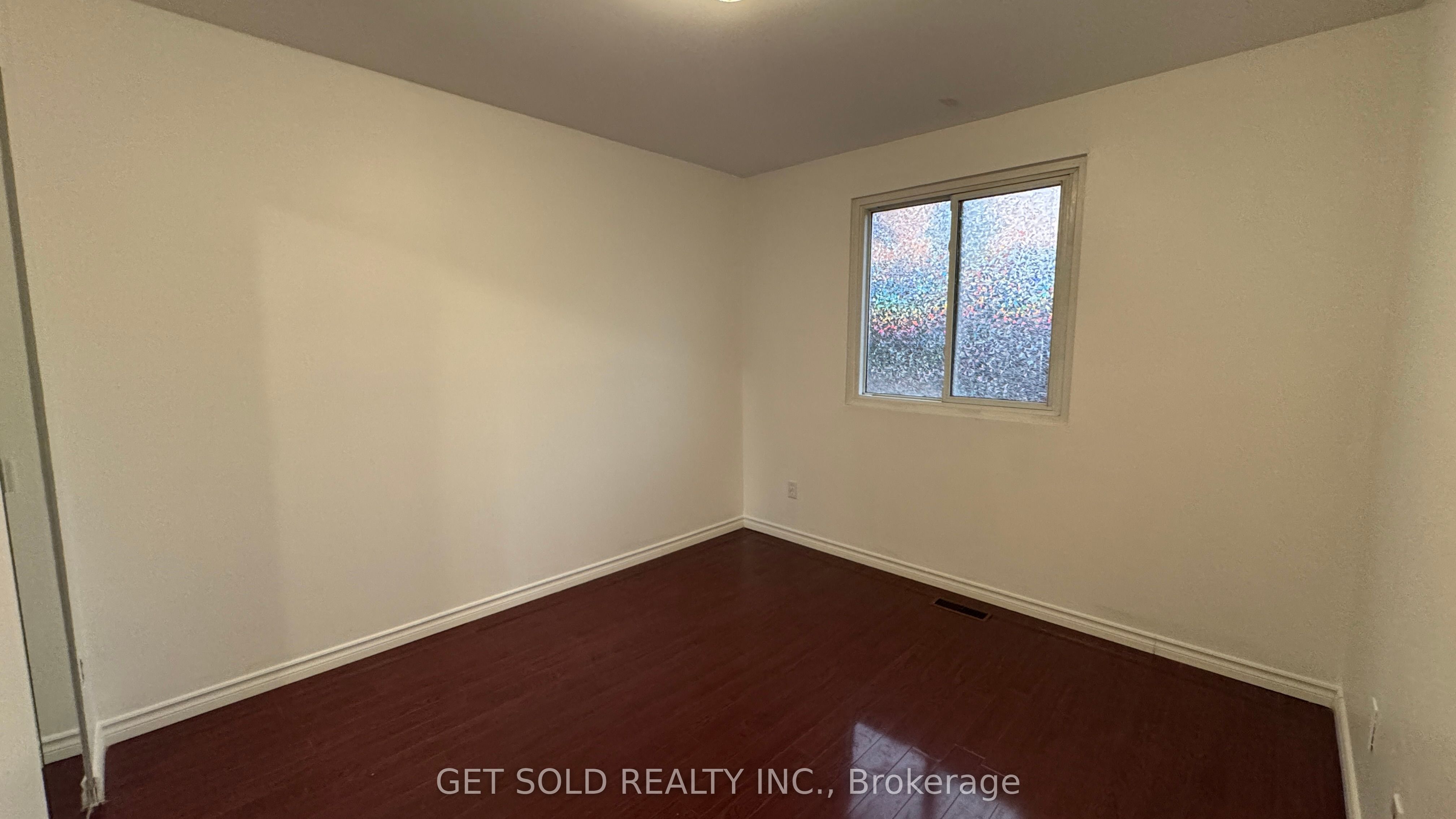 7560 Goreway Drive 30 Property Photo 14