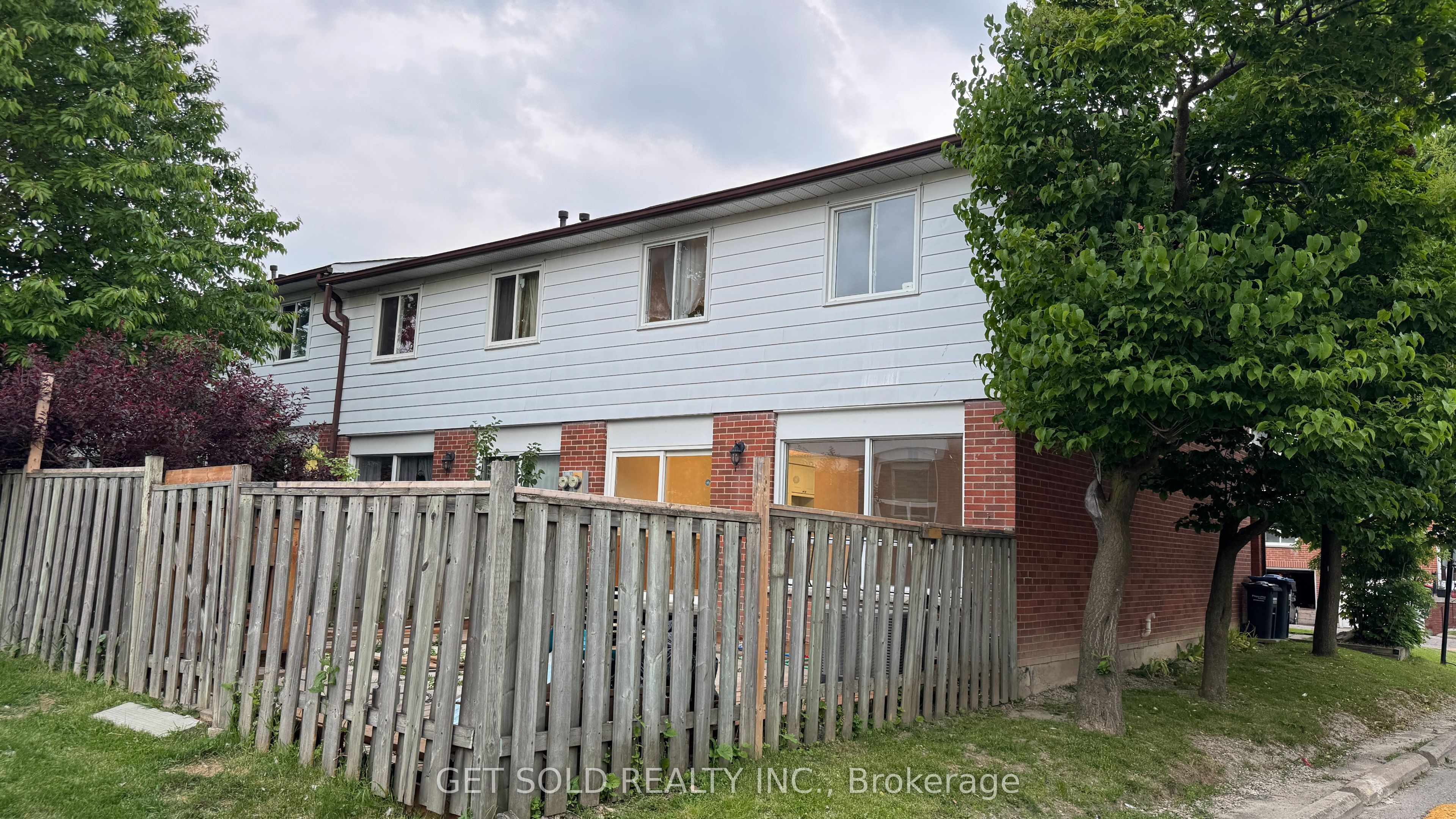 7560 Goreway Drive 30 Property Photo 16