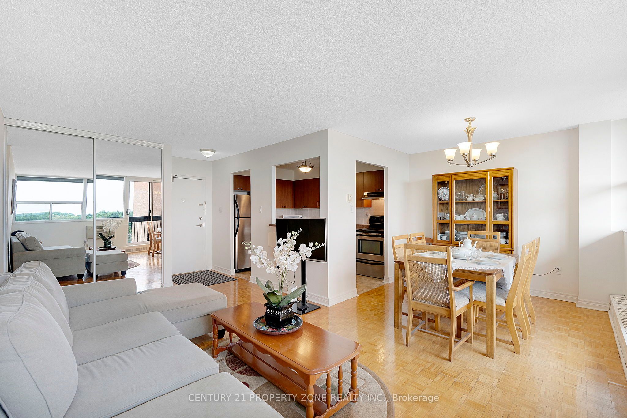 3501 Glen Erin Drive 905 Property Photo 1