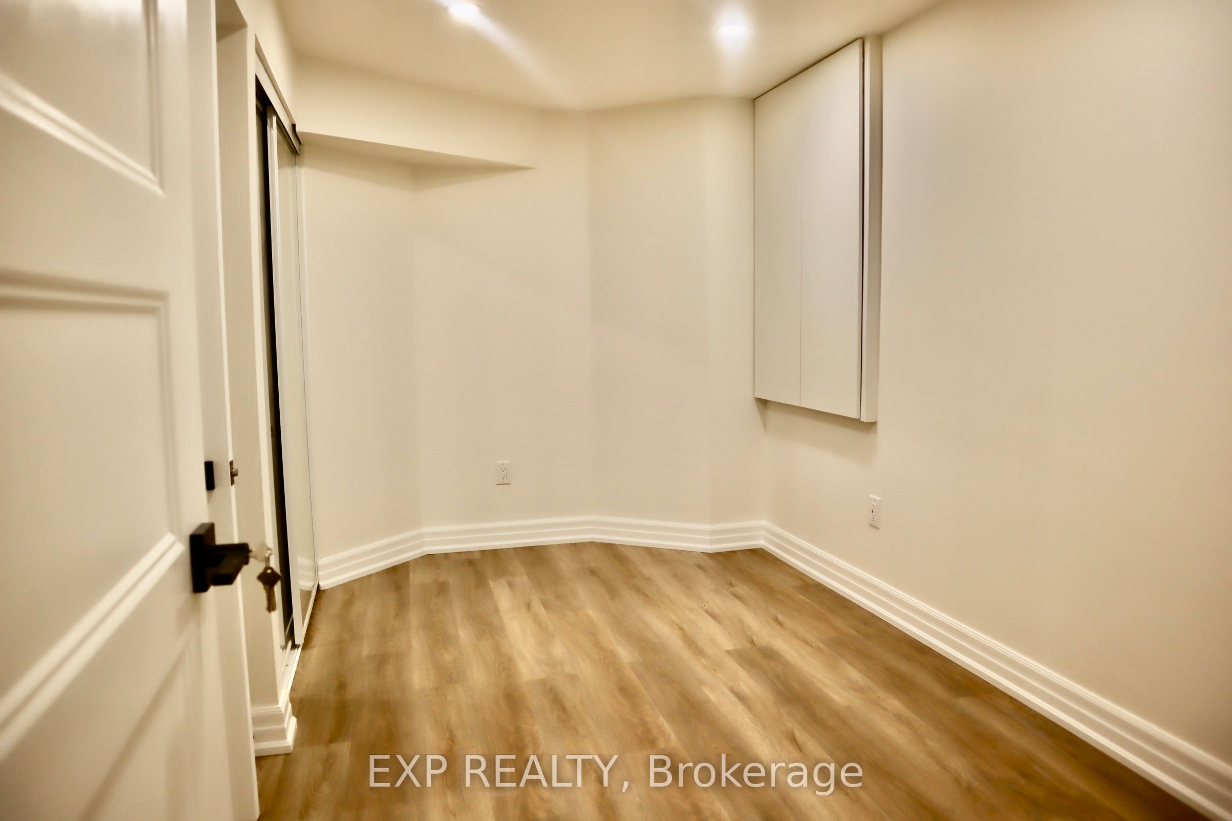 1300 Ridgebank Drive Lower Property Photo 8