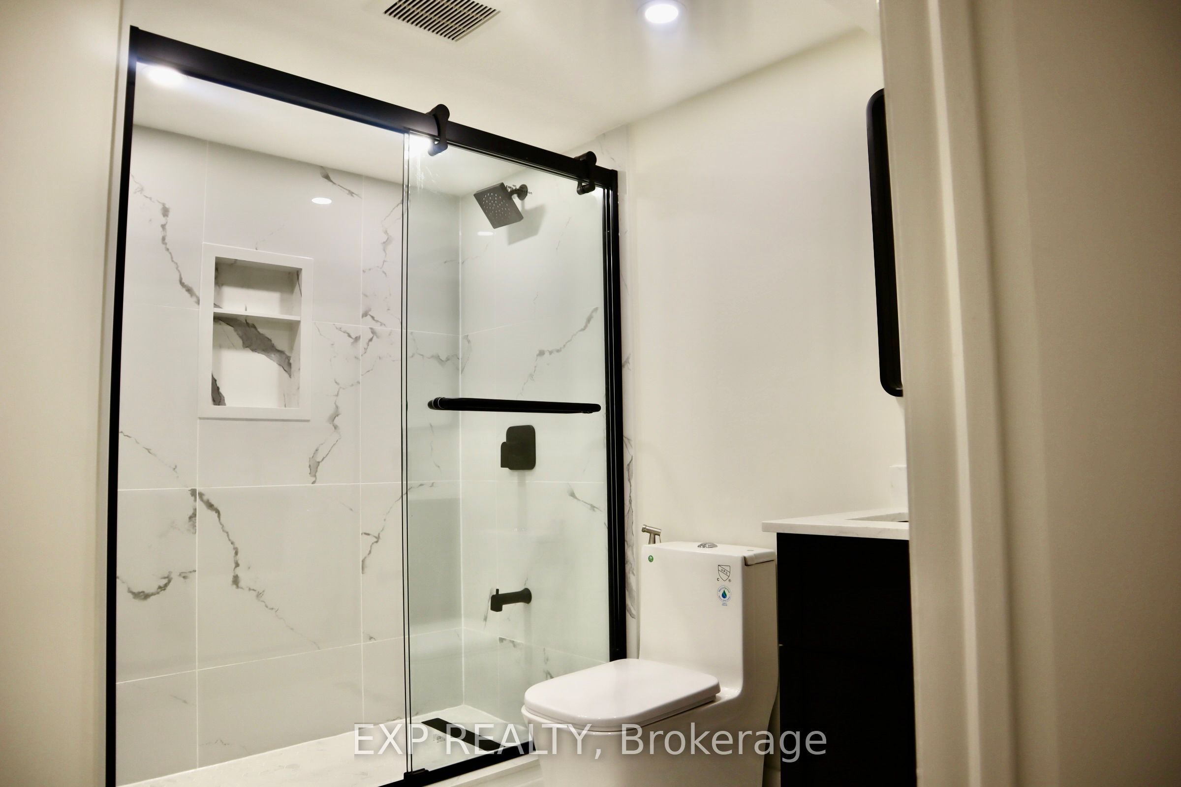 1300 Ridgebank Drive Lower Property Photo 9