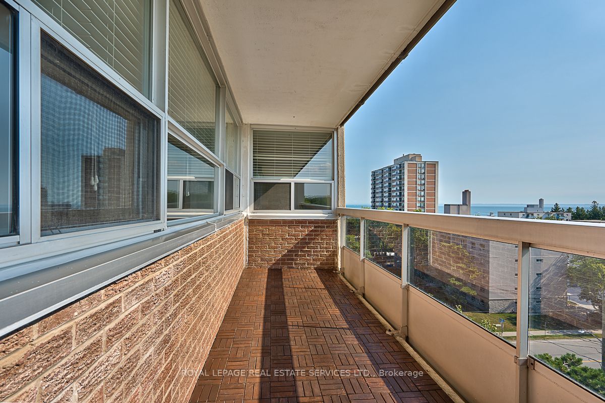 2263 Marine Drive 808 Property Photo 12