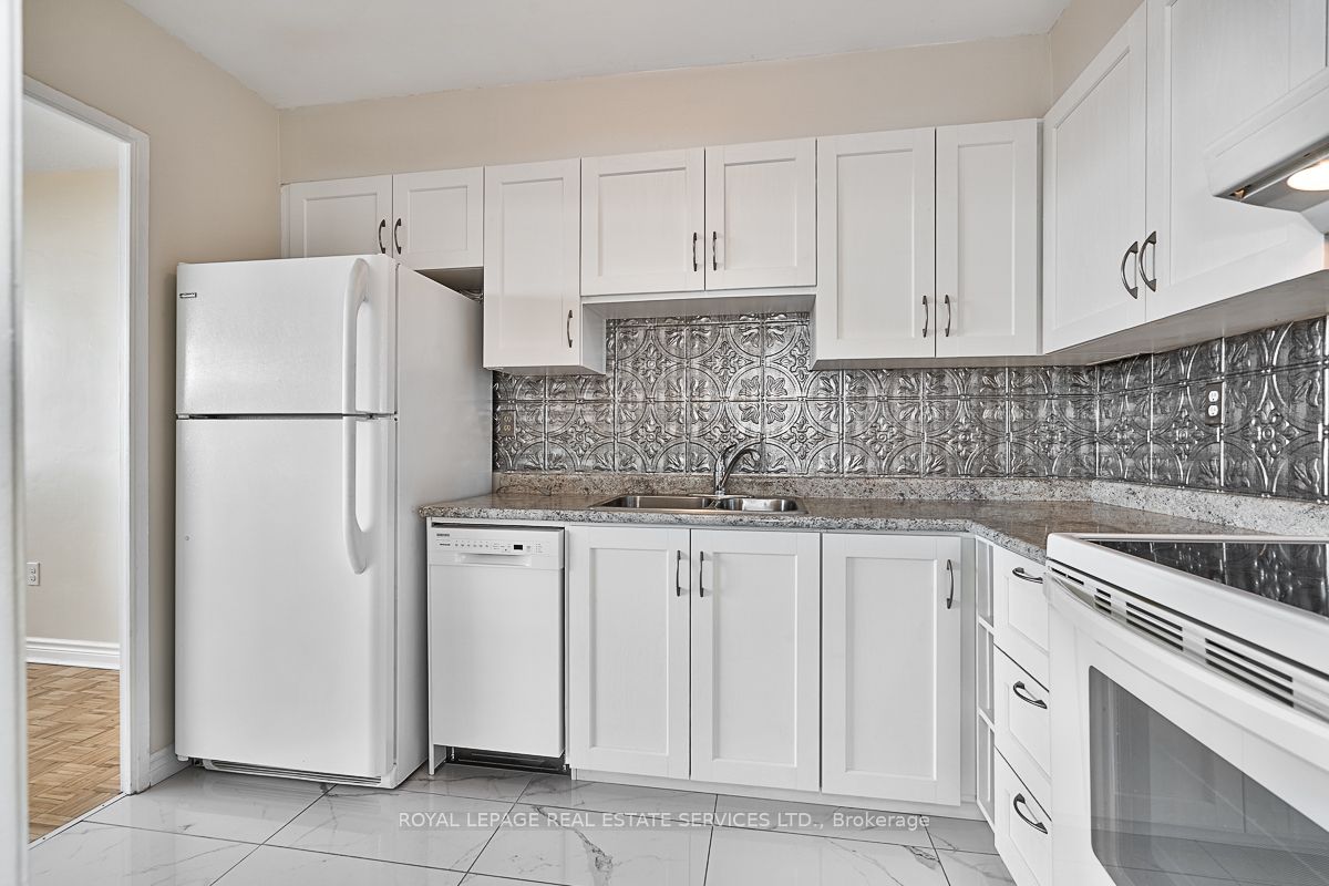 2263 Marine Drive 808 Property Photo 16