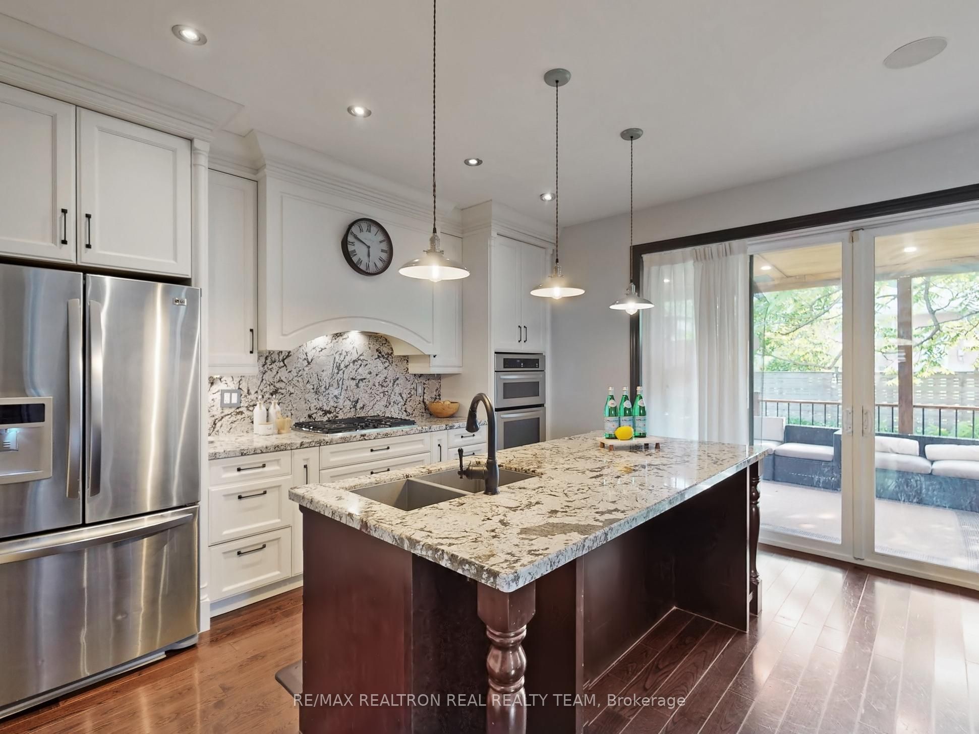 72 Burrows Avenue Property Photo 11