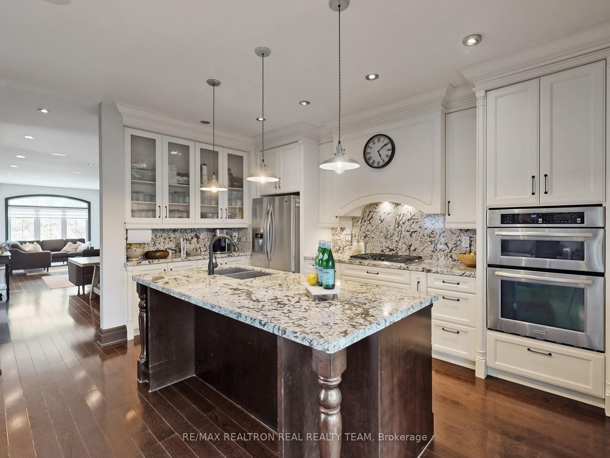 72 Burrows Avenue Property Photo 12
