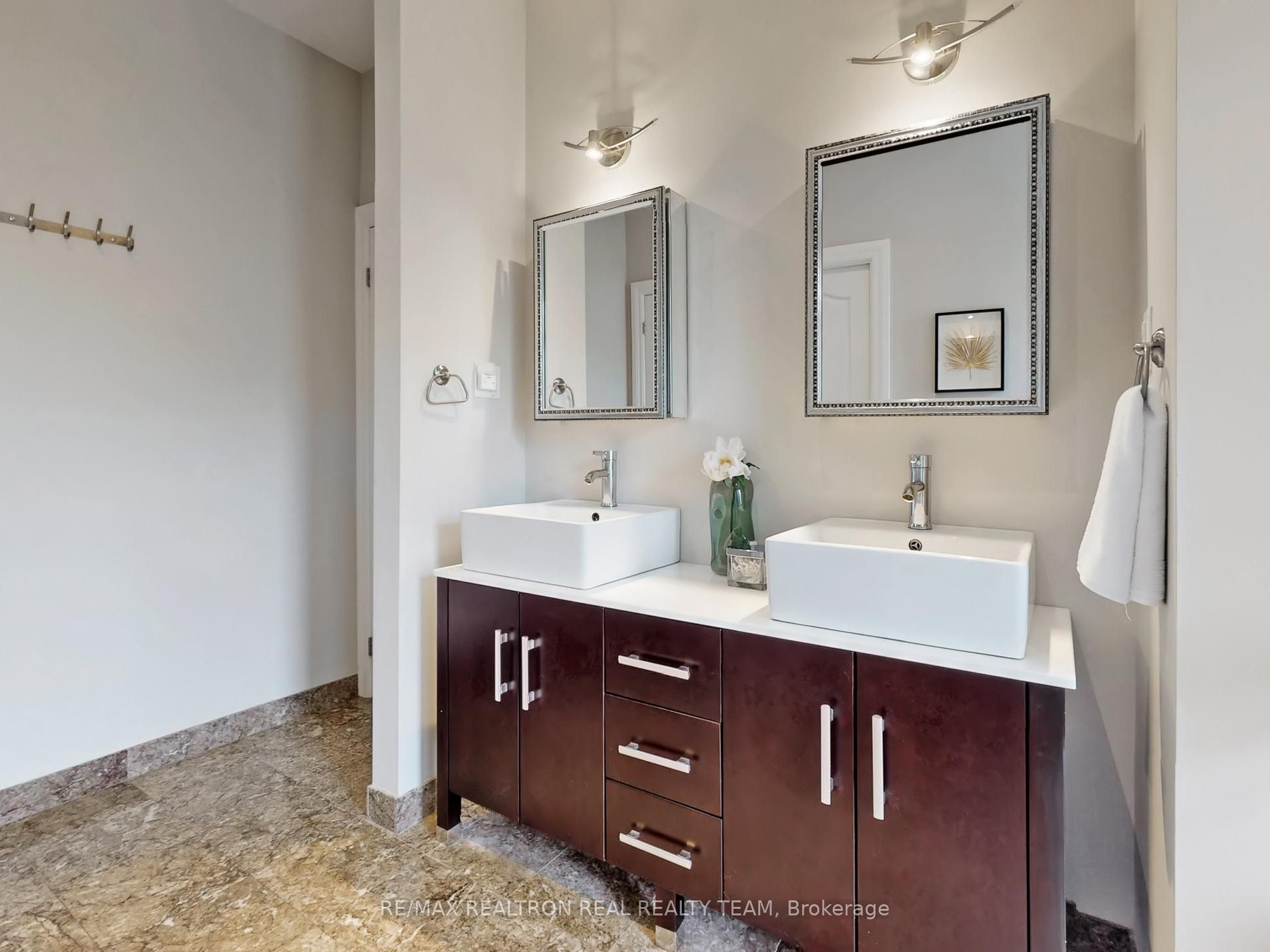 72 Burrows Avenue Property Photo 23
