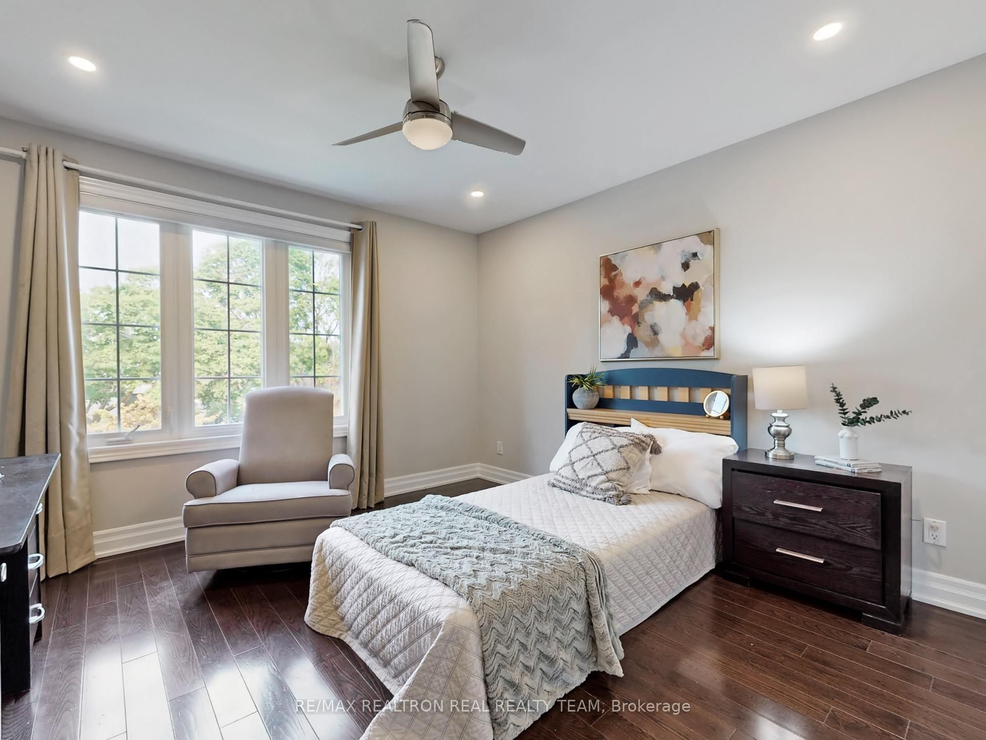 72 Burrows Avenue Property Photo 28