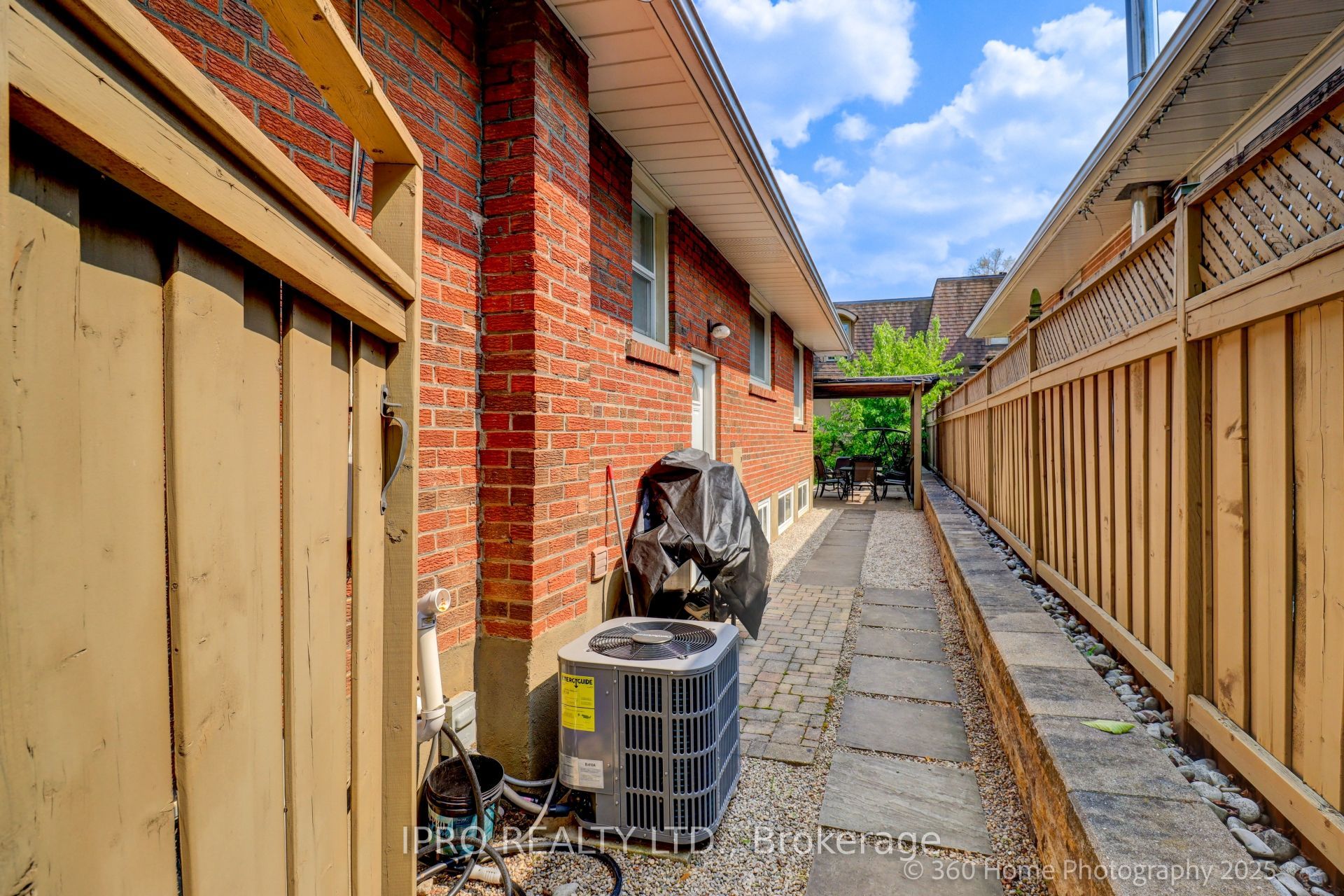40 Carsbrooke Road Property Photo 25