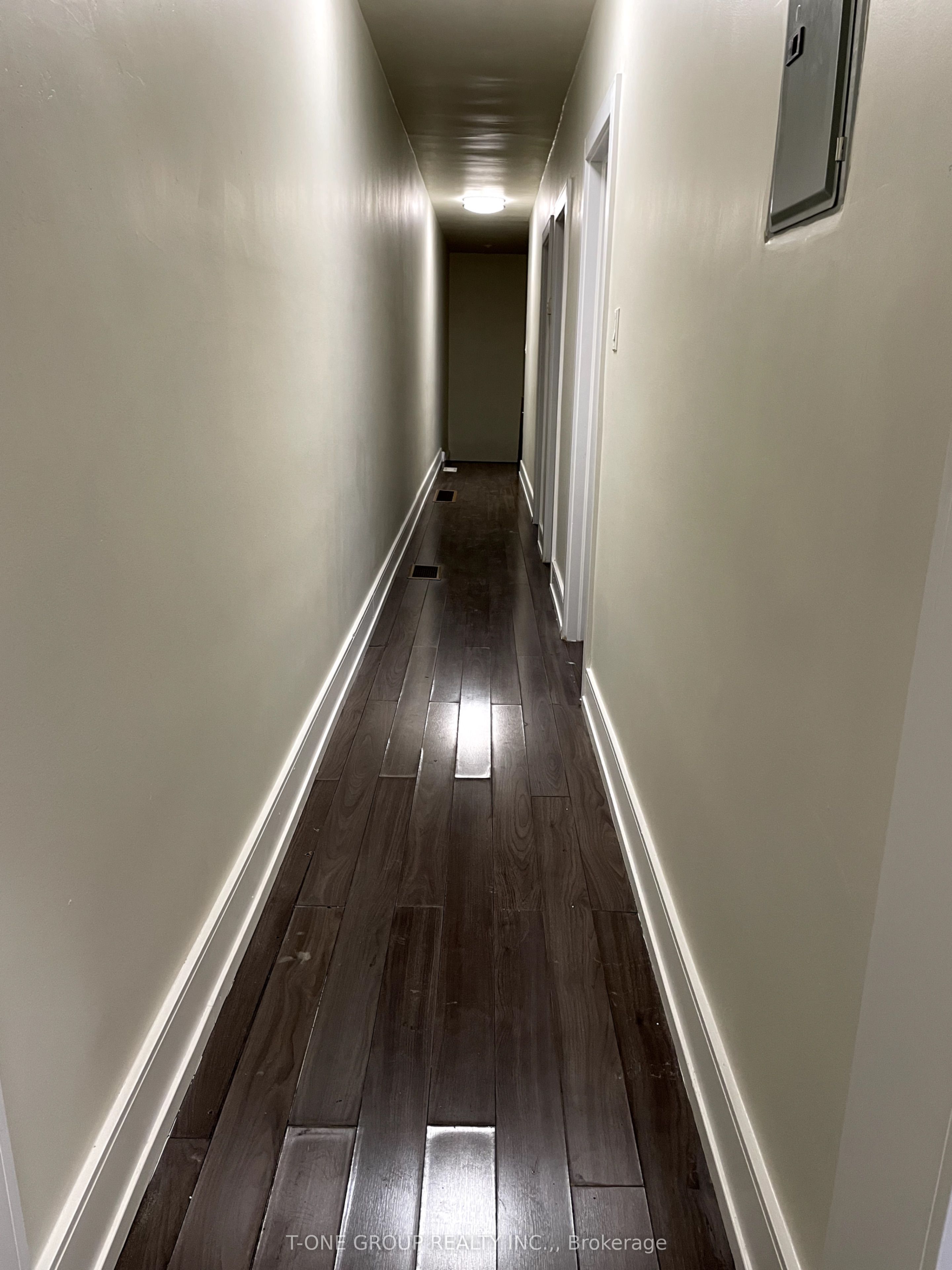 2635 Eglinton Avenue W Property Photo 15